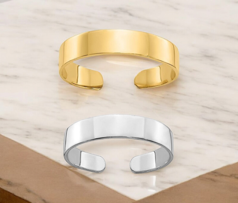 Curata Solid 10k or 14k Gold High Polish 4mm Wide Flat Band Toe Ring -