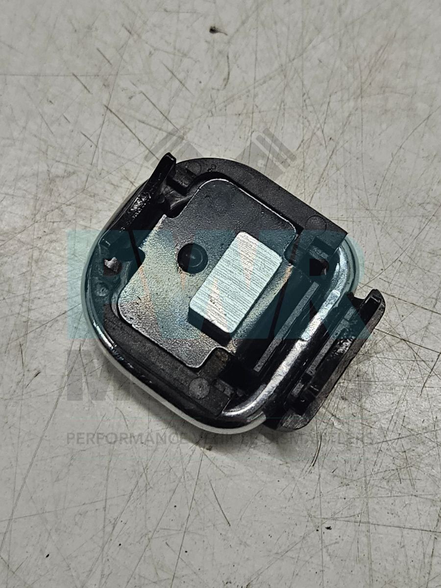 BMW X5 X6 E70 E71 Boot Floor Tie Down Lashing Eye 7146024