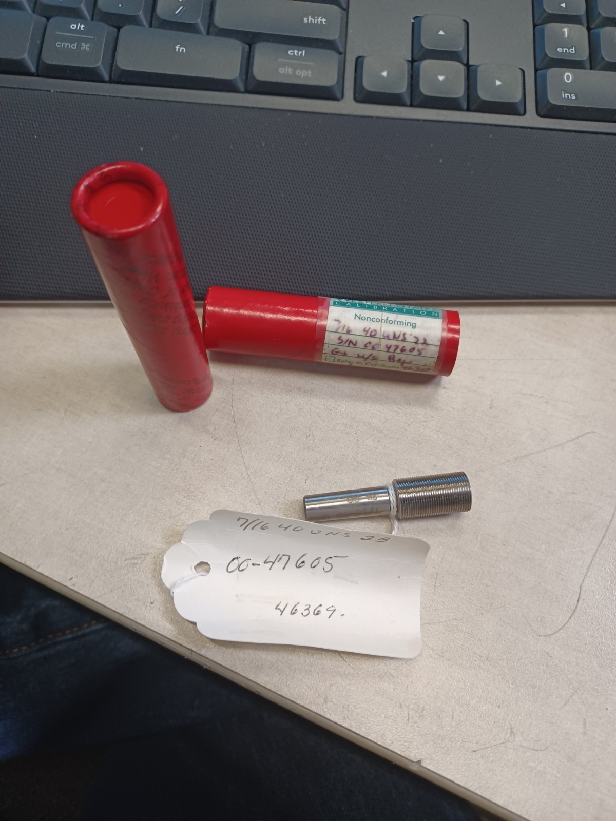 7/16 40 UNS 2B 00-47605 46369 Thread Plug Tapped