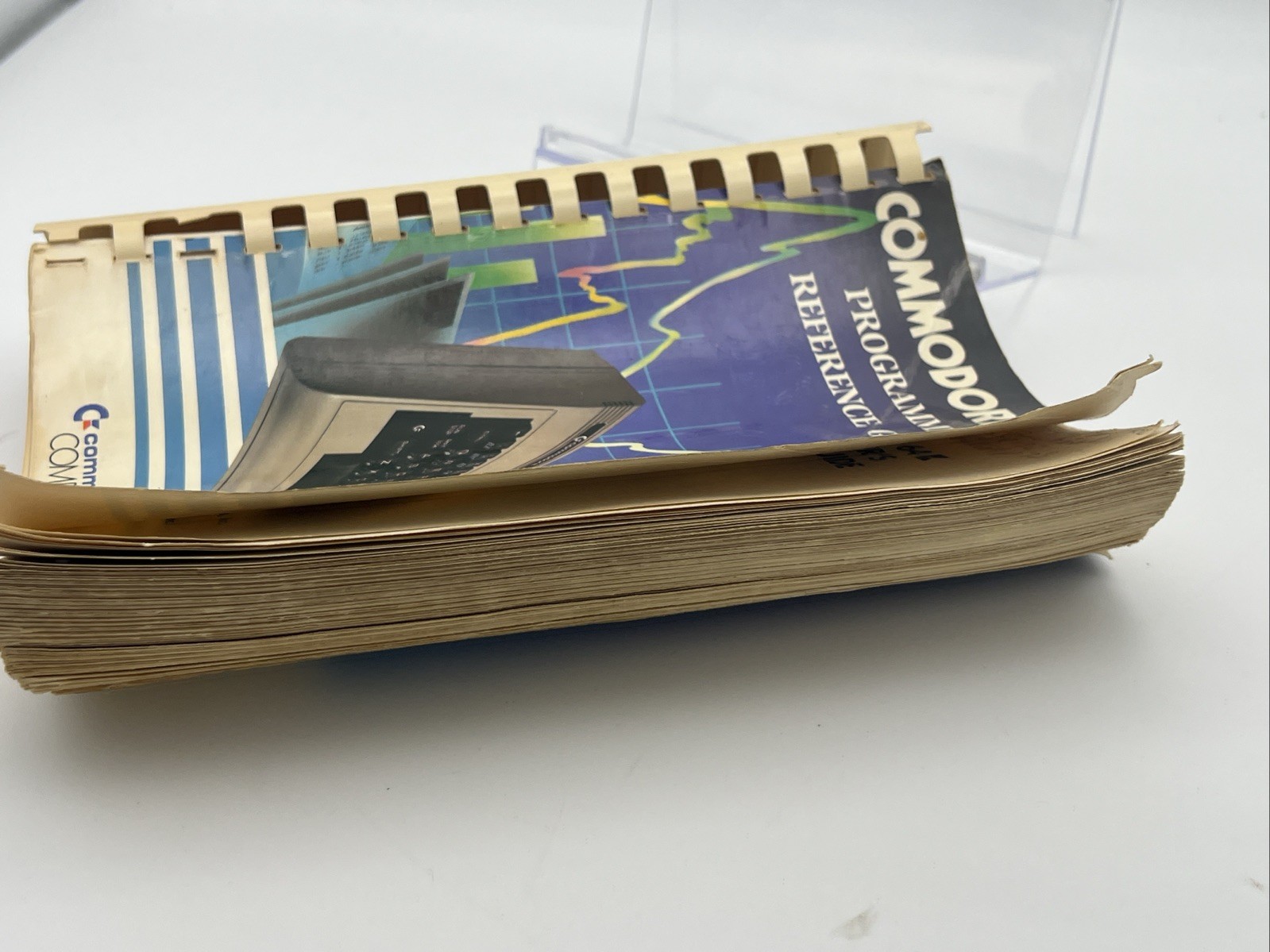 Commodore 64 Programmers Reference Guide CBM 1983 1st Edition 5th Printing Worn