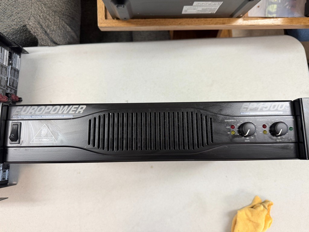 Behringer EP1500 2 channel Rack Mount Amplifier