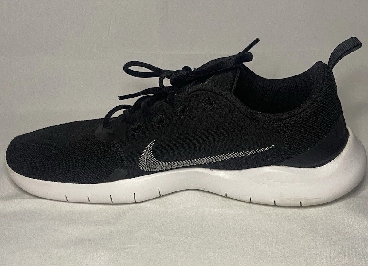 Nike Flex Experience Men’s Size 8.5 Black White Running Shoes – Pre‑Owned