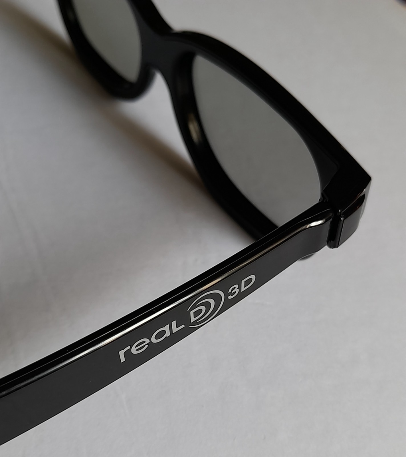 RealD 3D Glasses in original packaging Home Film TV Cinema