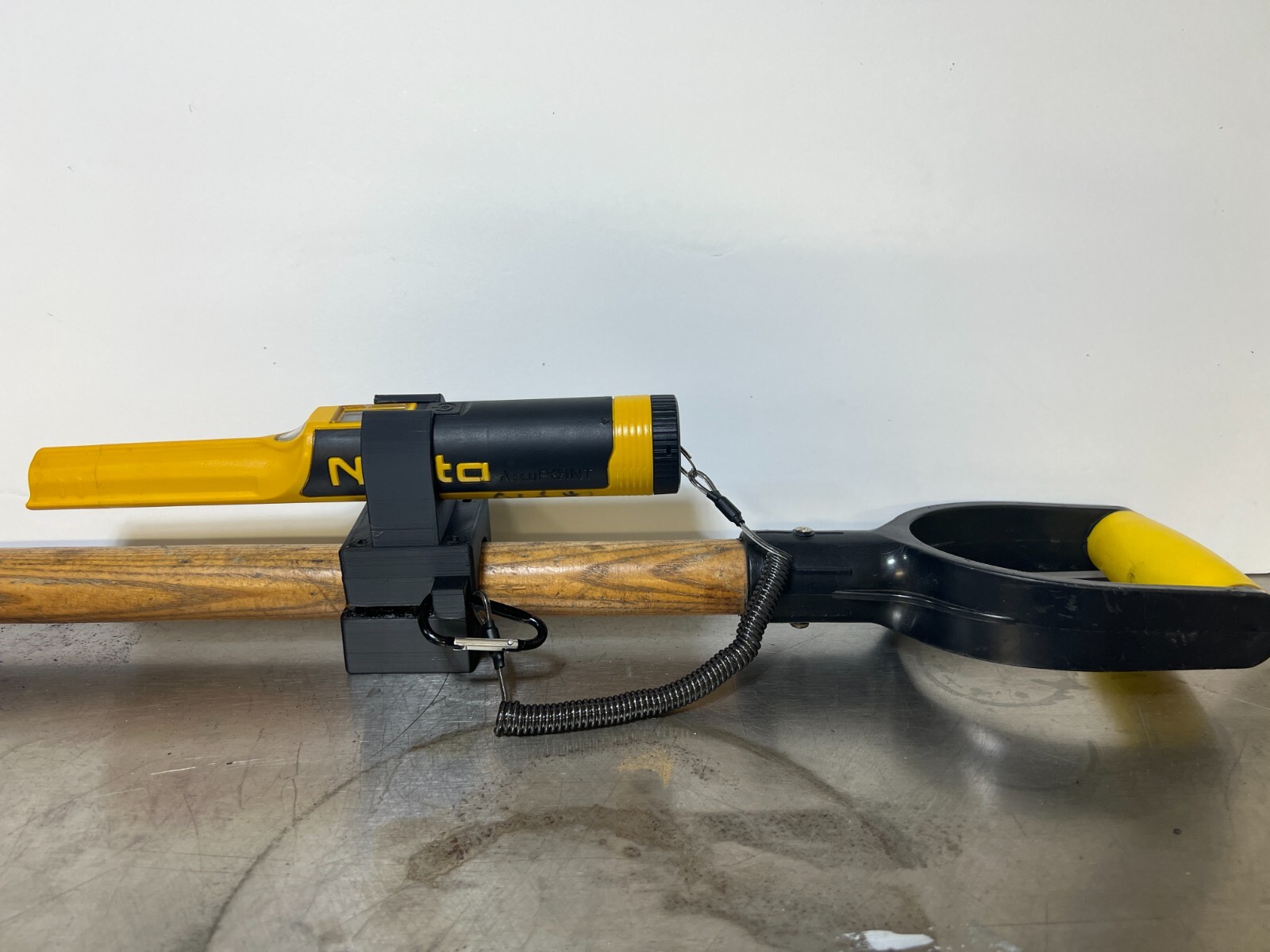 Metal Detector PInpointer Holder for Shovel