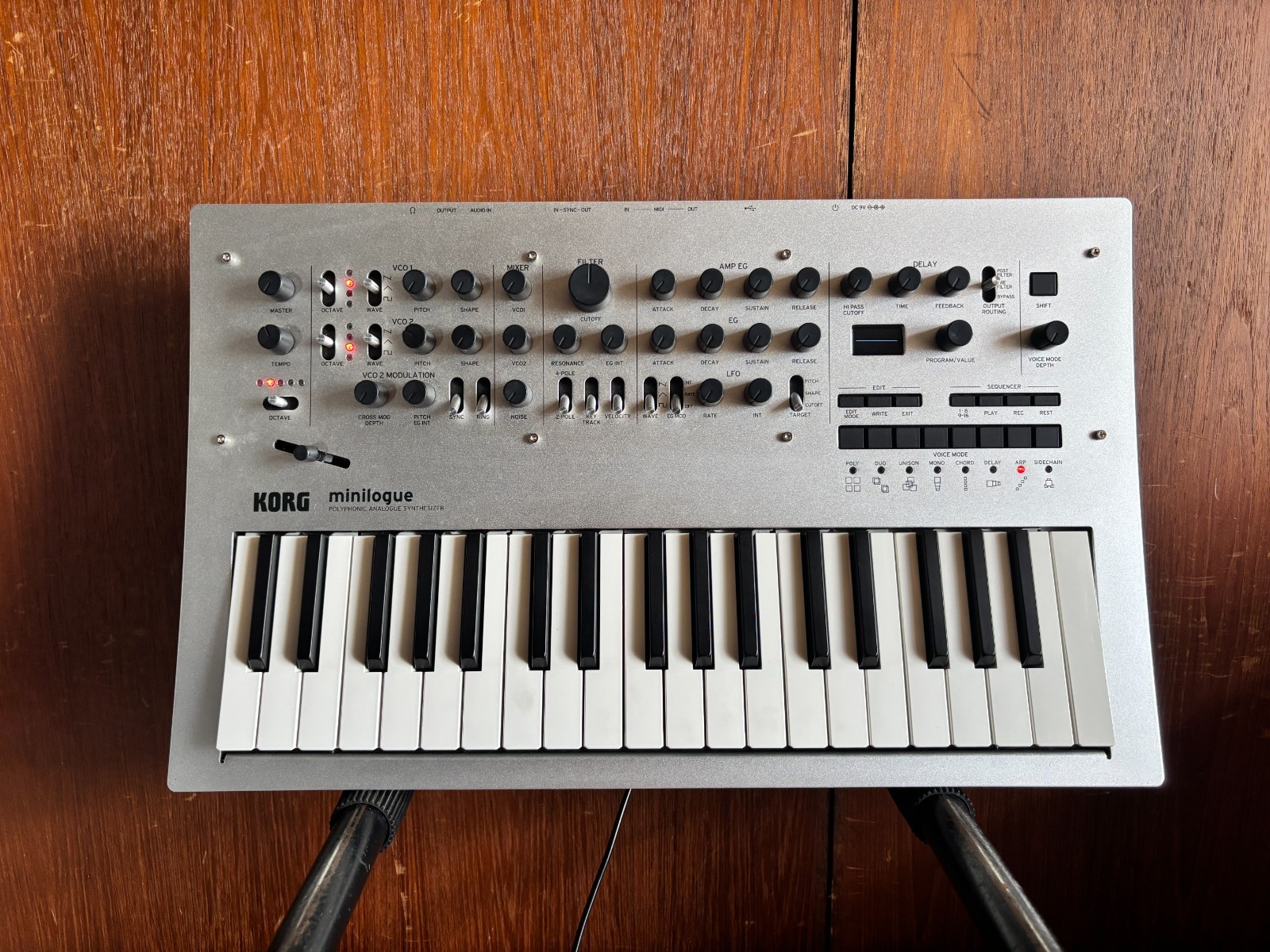 Korg Minilogue 4-Voice Polyphonic Analog Synthesizer w/ bag