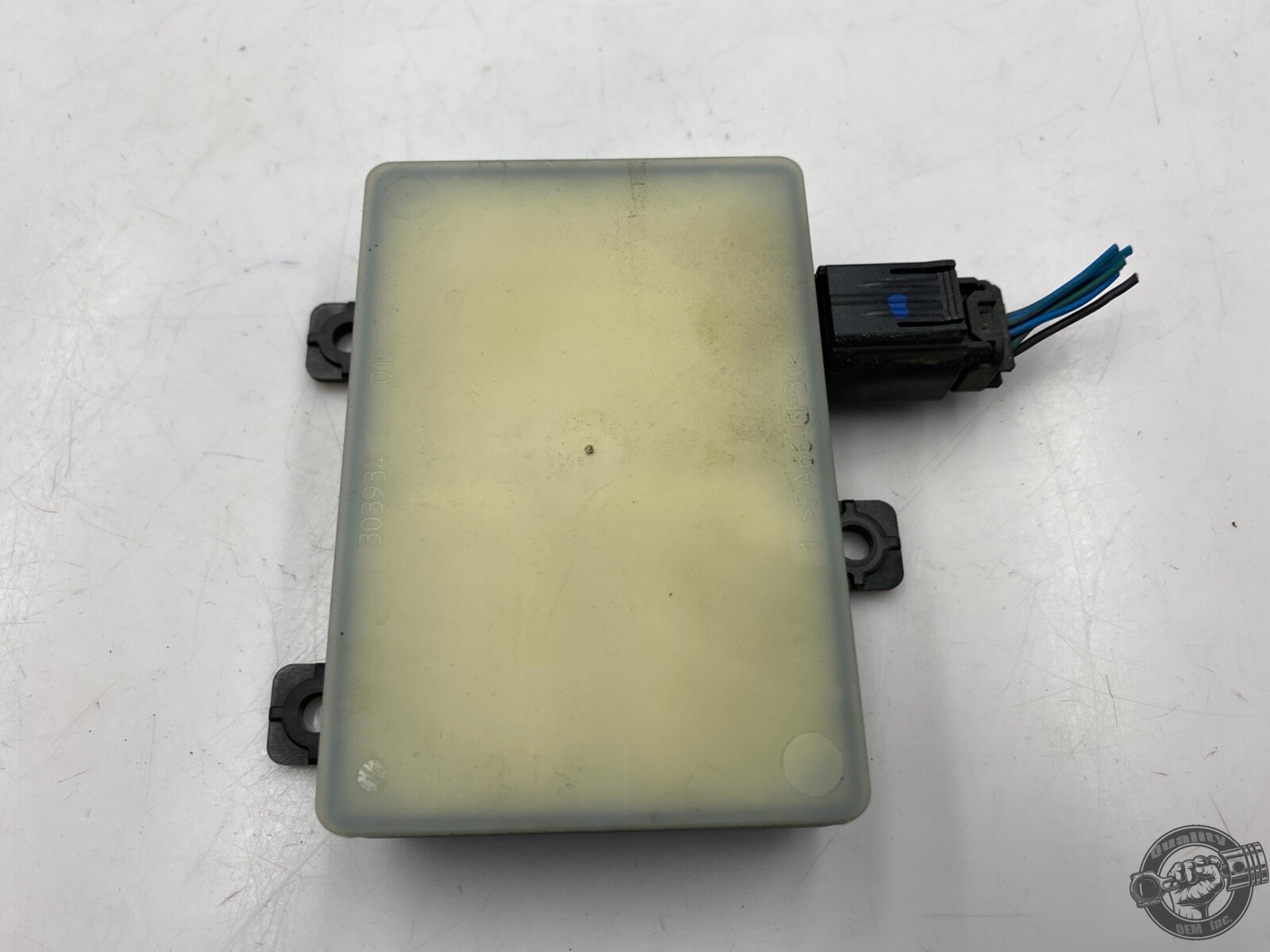 2017-2020 JAGUAR F-PACE REAR LEFT / RIGHT BLIND SPOT SENSOR CONTROL MODULE OEM