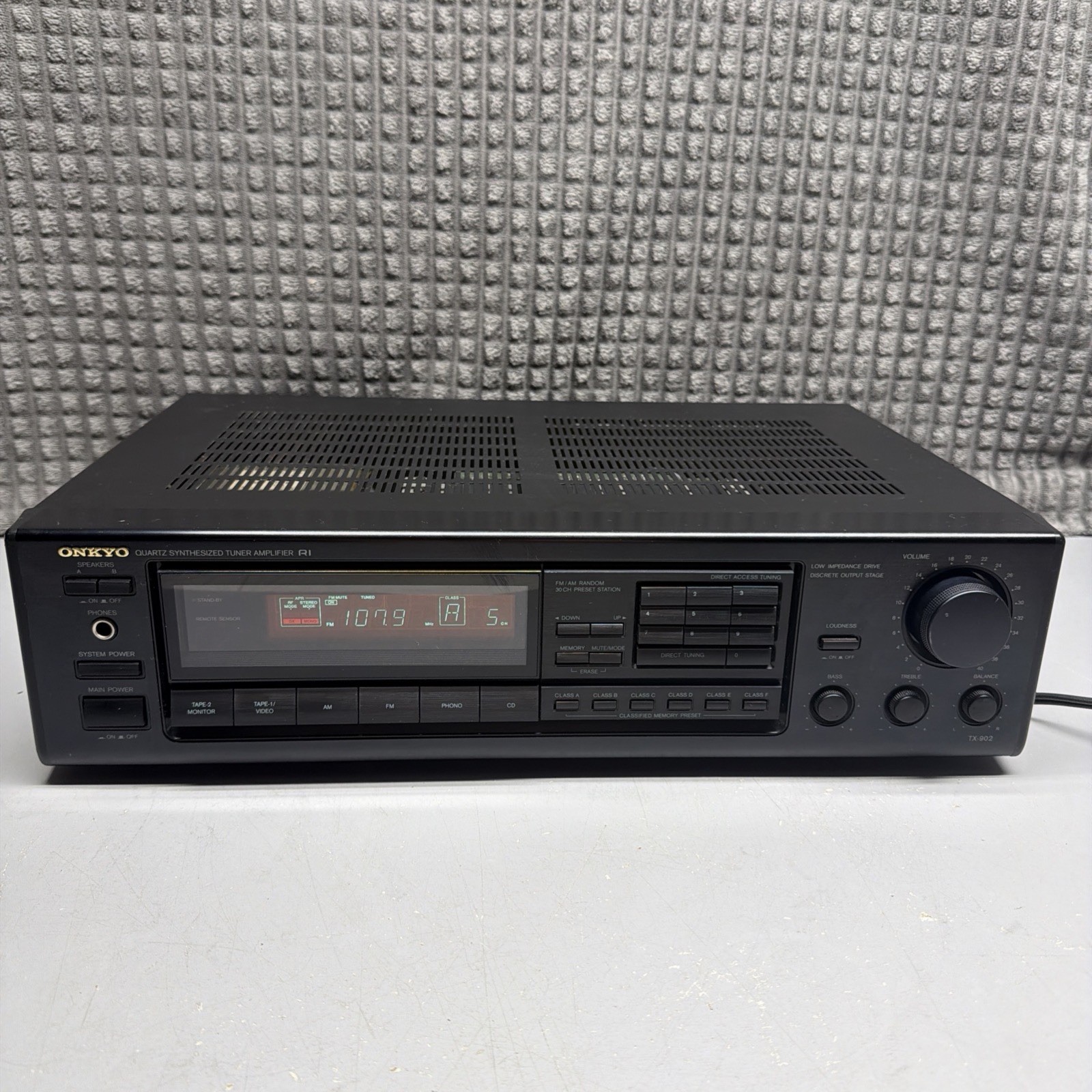 Onkyo TX-902 Tuner Amplifier Stereo Receiver Fully Tested No Remote Works Well