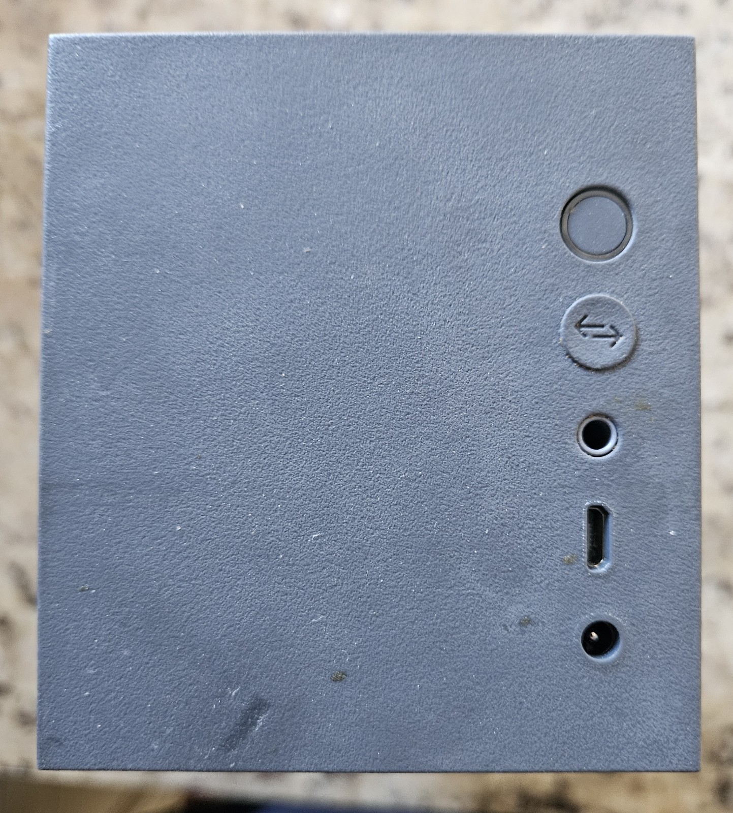 Jawbone Big Jambox Wireless Bluetooth Speaker Portable Speakerphone Gray J2011