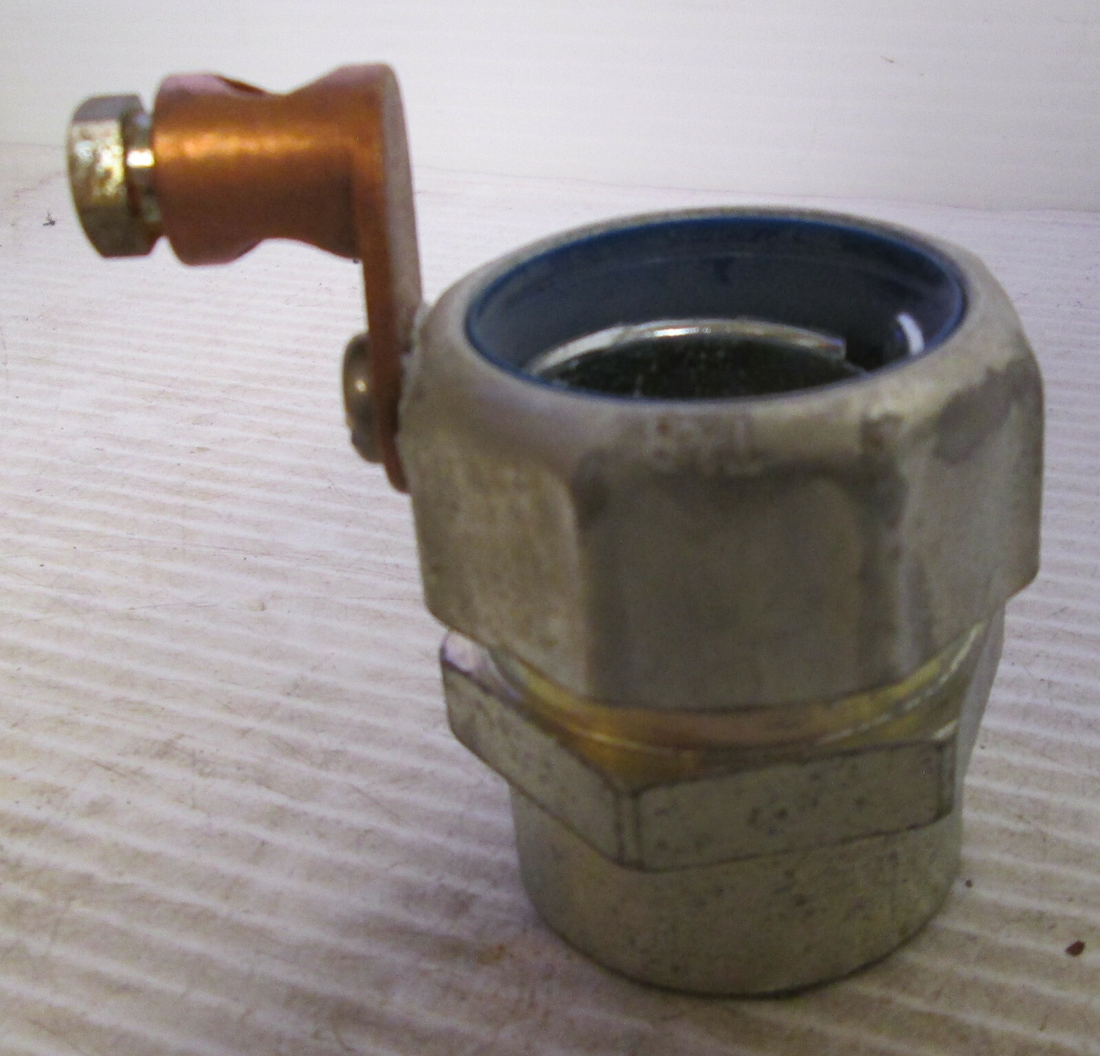 Thomas & Betts 5275GR External Ground 1-1/4" Flexible to 1-1/4" Rigid Adapter