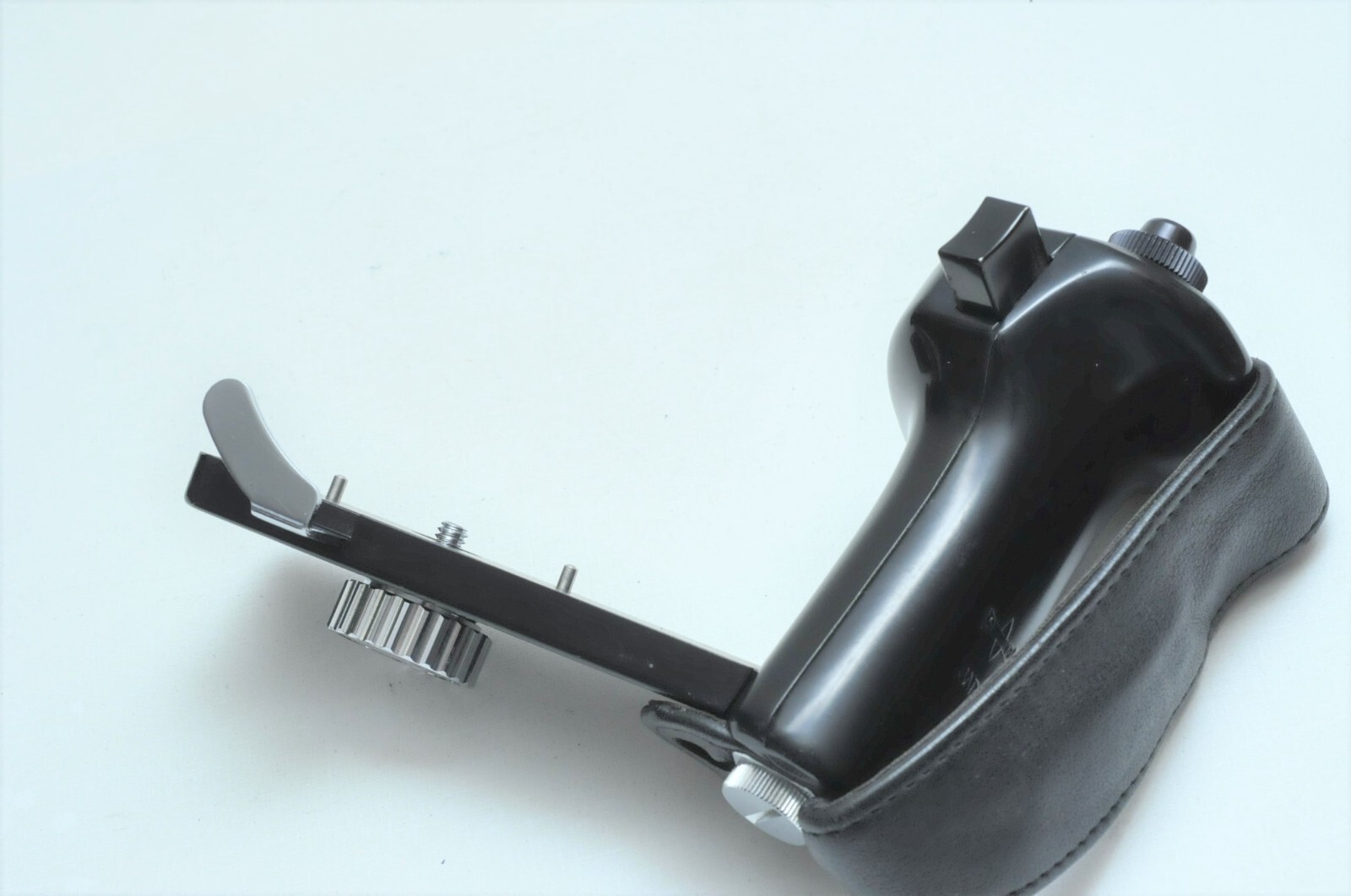 Mamiya L Left Grip Holder W/Leather Strap for M645 1000s