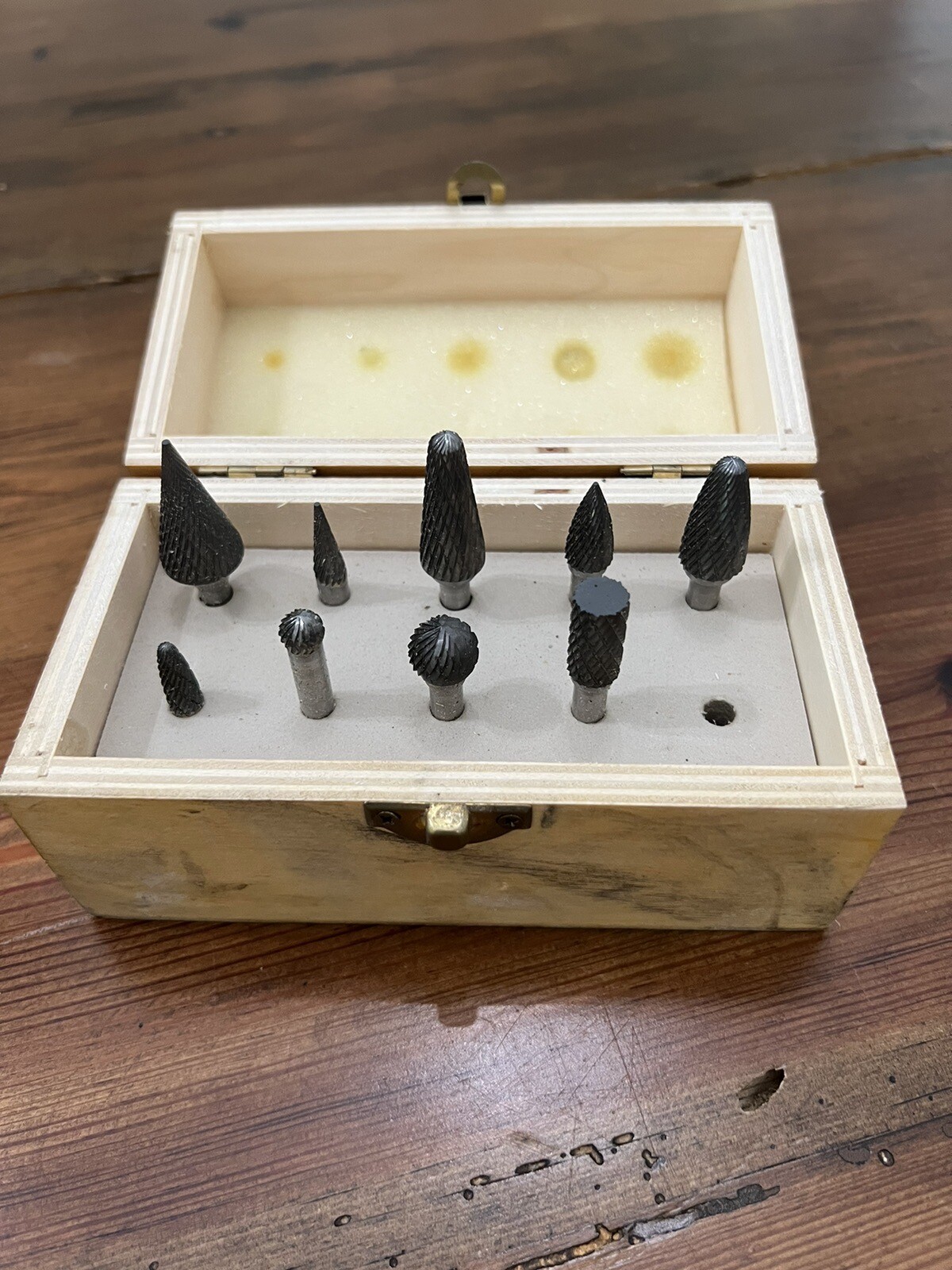 Dayton 467L35 Die Grinder  Carbide Bur Kit Steel  9 Pc (1 Missing )