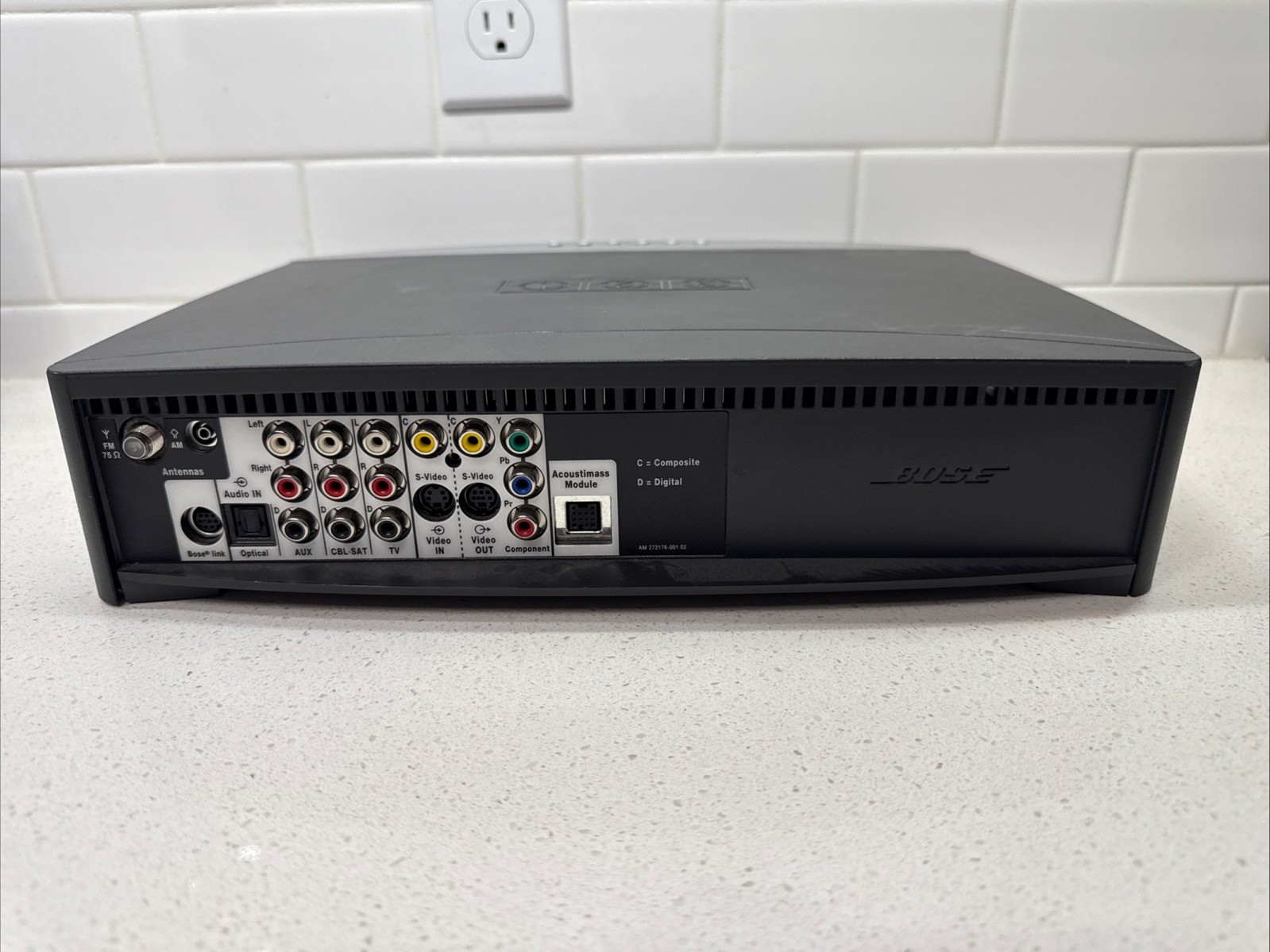 Bose 321 AV3-2-1 II Media Center Console No Cables Unit Only Untested
