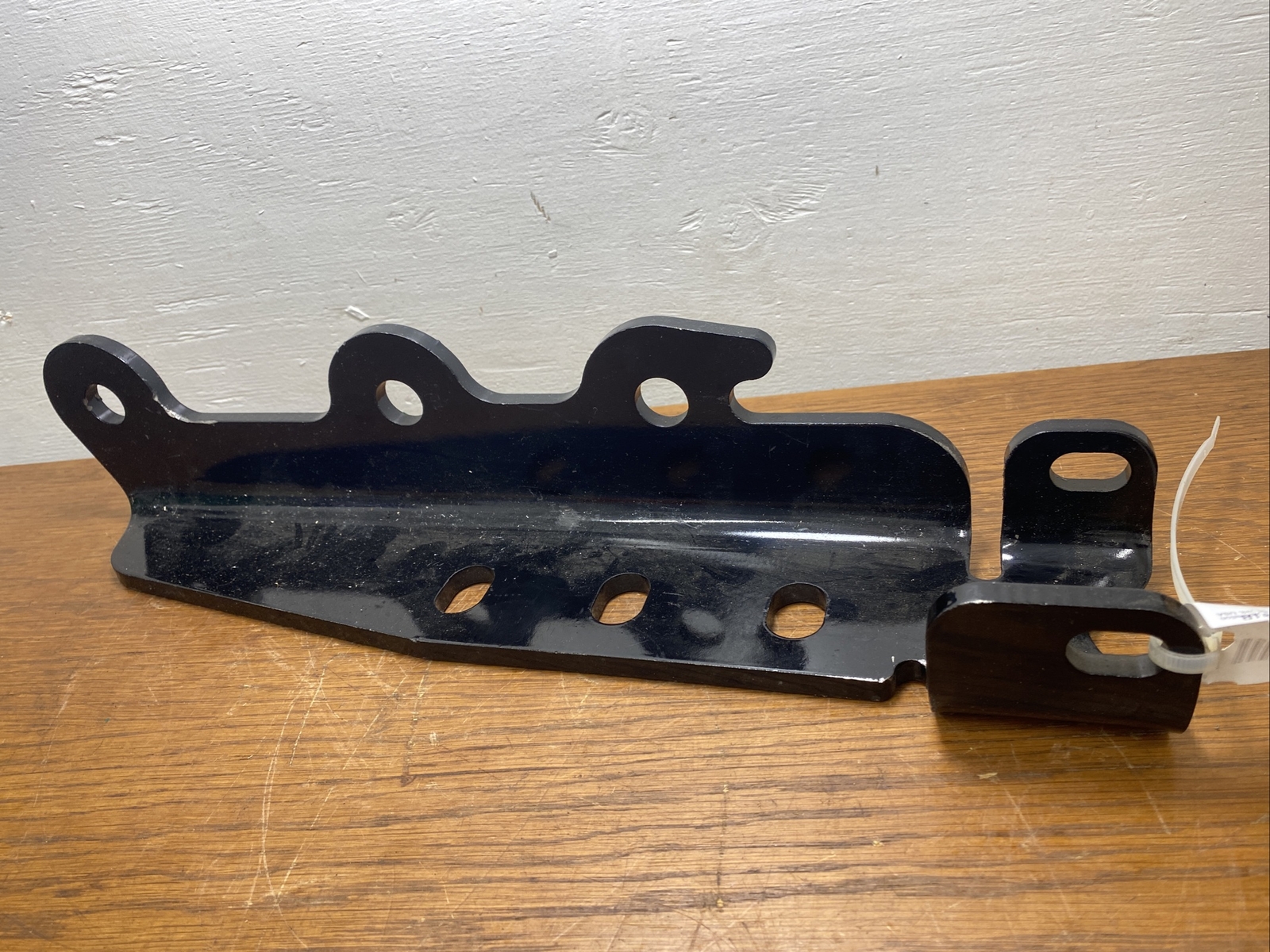 4064885C1 SUPPORT, FR, DEF TANK /CROSSBRACE