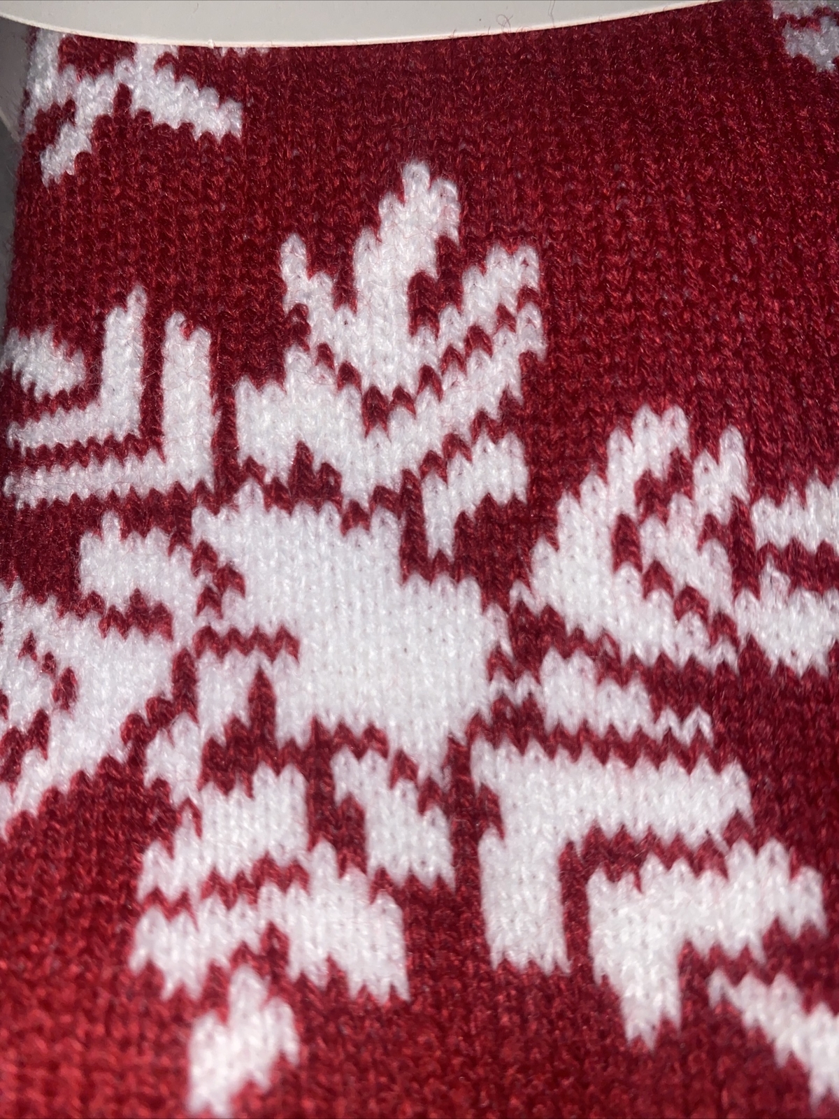 Pudus SF-RSB-C Unisex Snowflake Raspberry Slipper Socks Red. Non Slip Soles.
