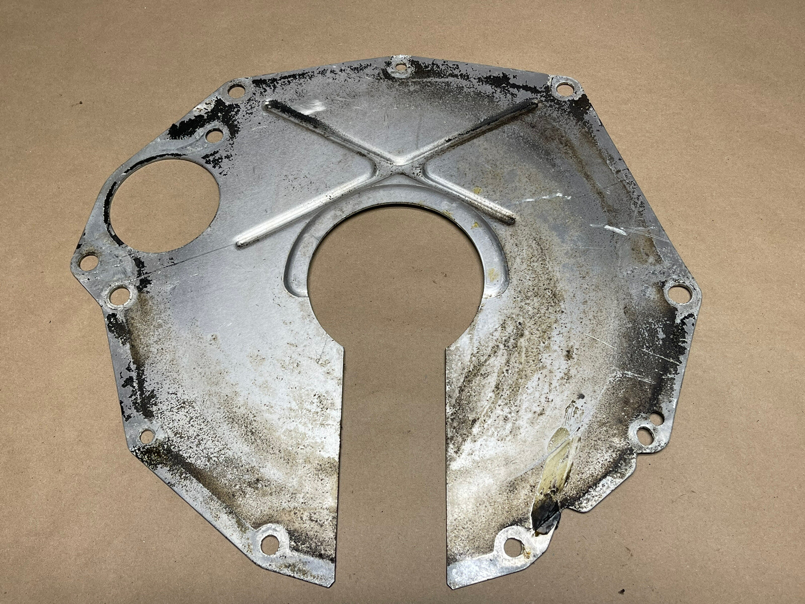 Jeep Wrangler TJ 4.0 1997-04 AX15 NV3550  Manual Transmission Spacer Plate Cover