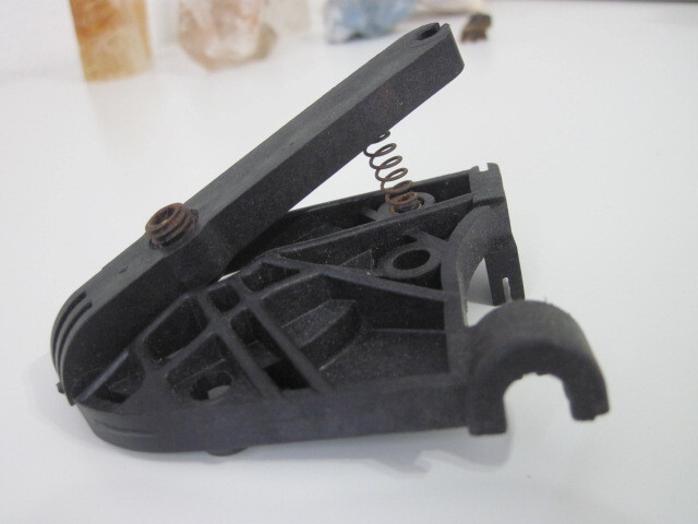 Herman Miller Aeron Height Actuator controls pneumatic up & down on chair 1S