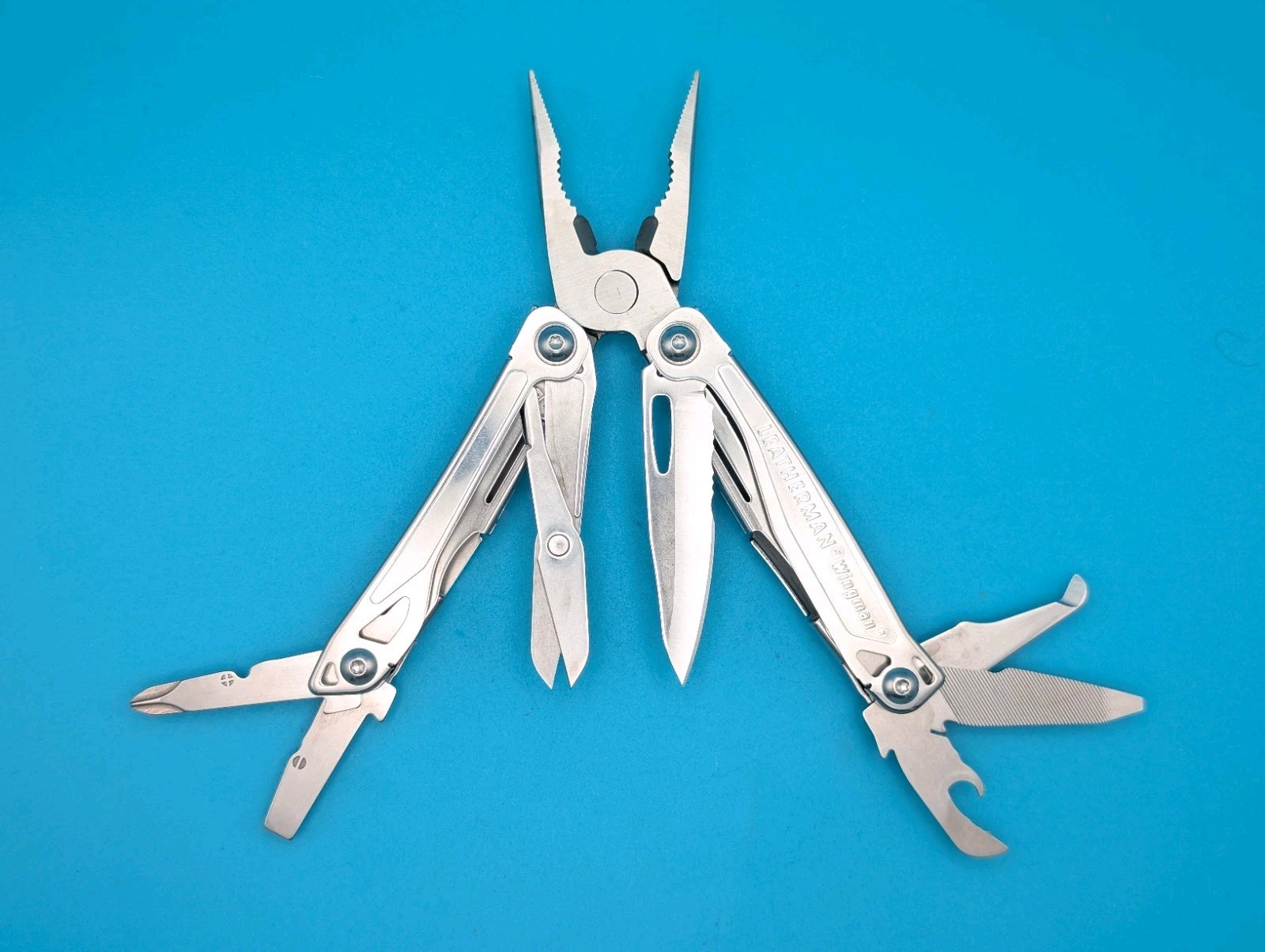 LEATHERMAN WINGMAN MULTI-TOOL! FAST SHIPPING!