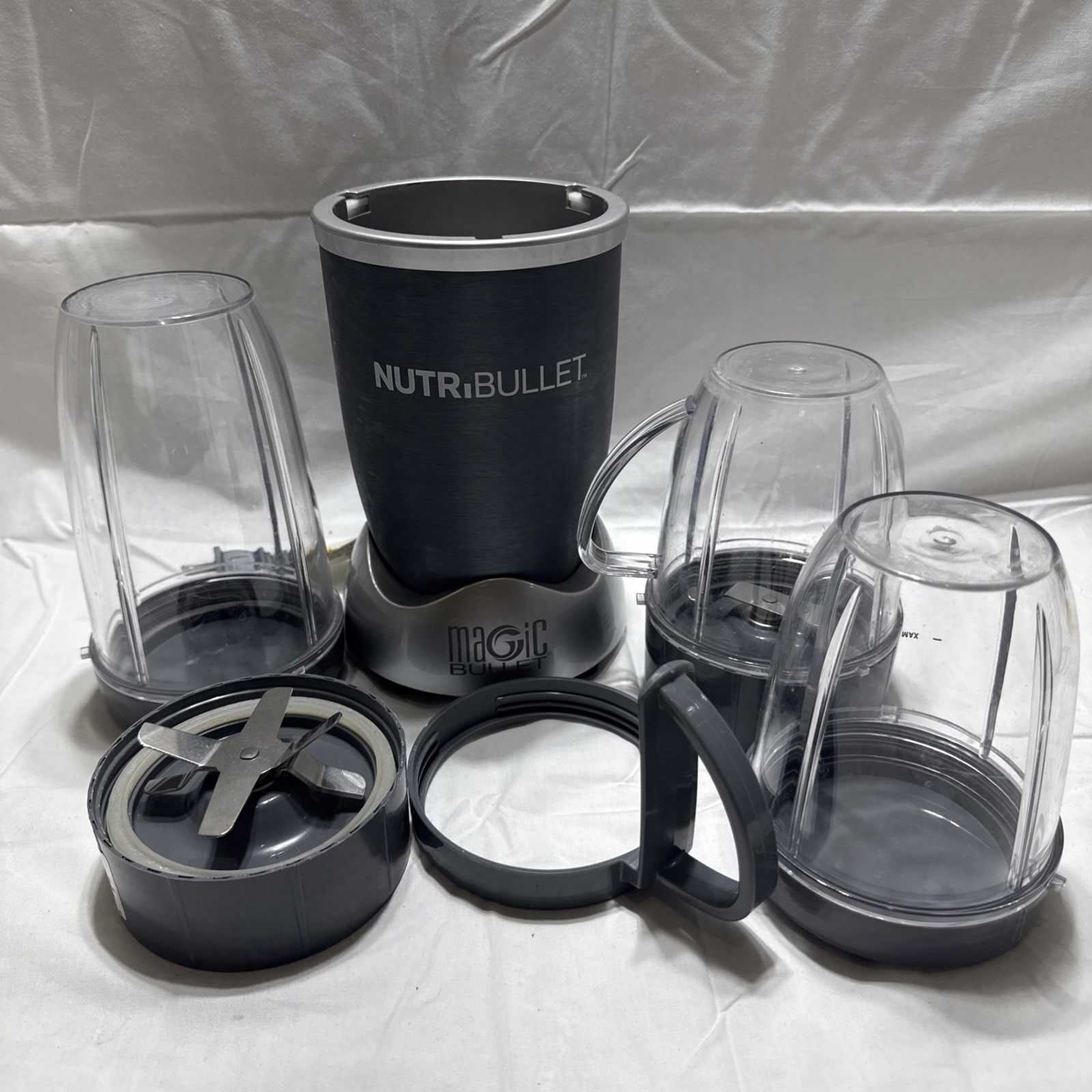 Nutribullet 600 Superfood Nutrition Extractor, Blender & Mixer System
