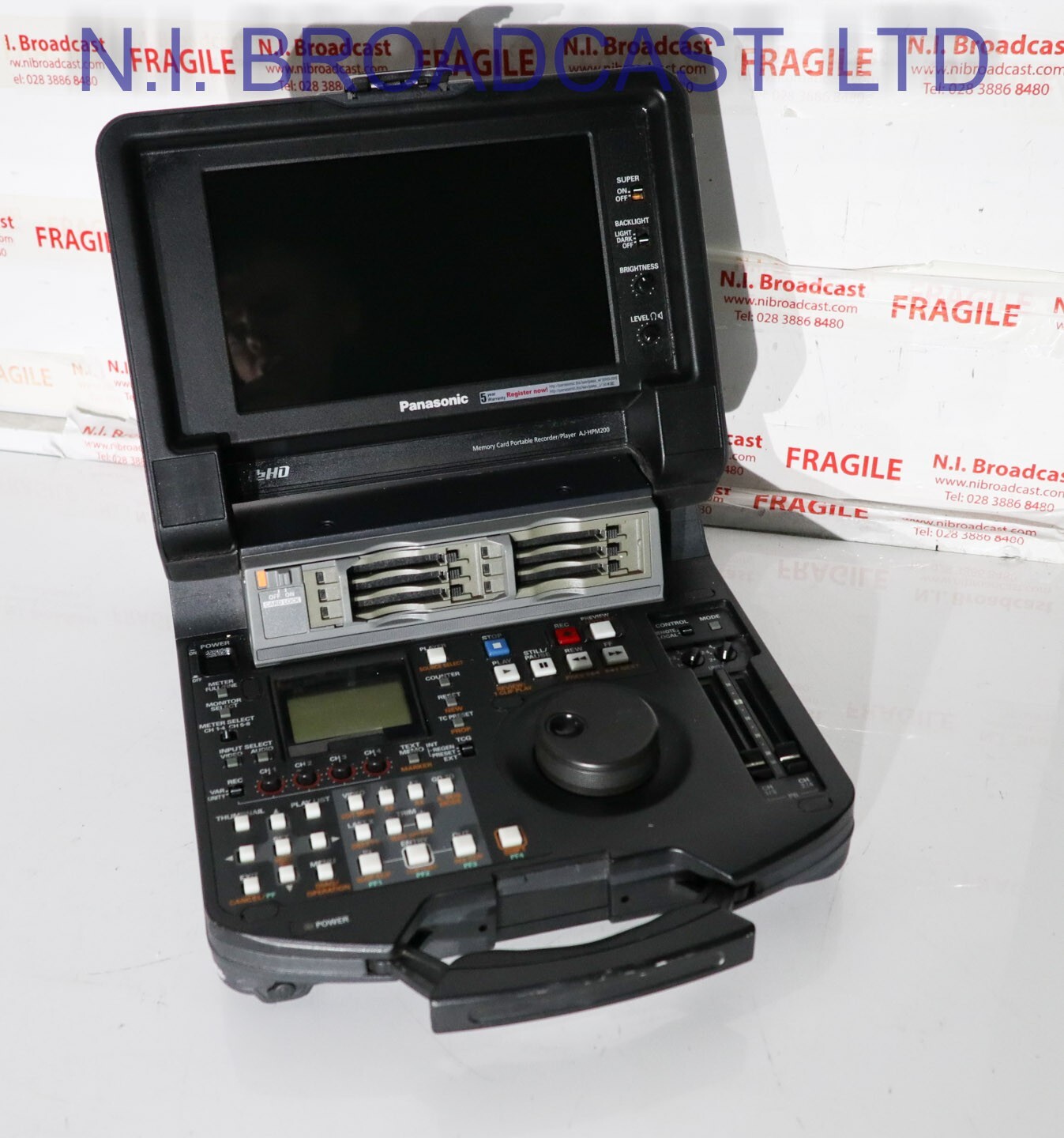 Panasonic ad-hpm200e P2HD laptop style editor with fold up screen etc (12v +main