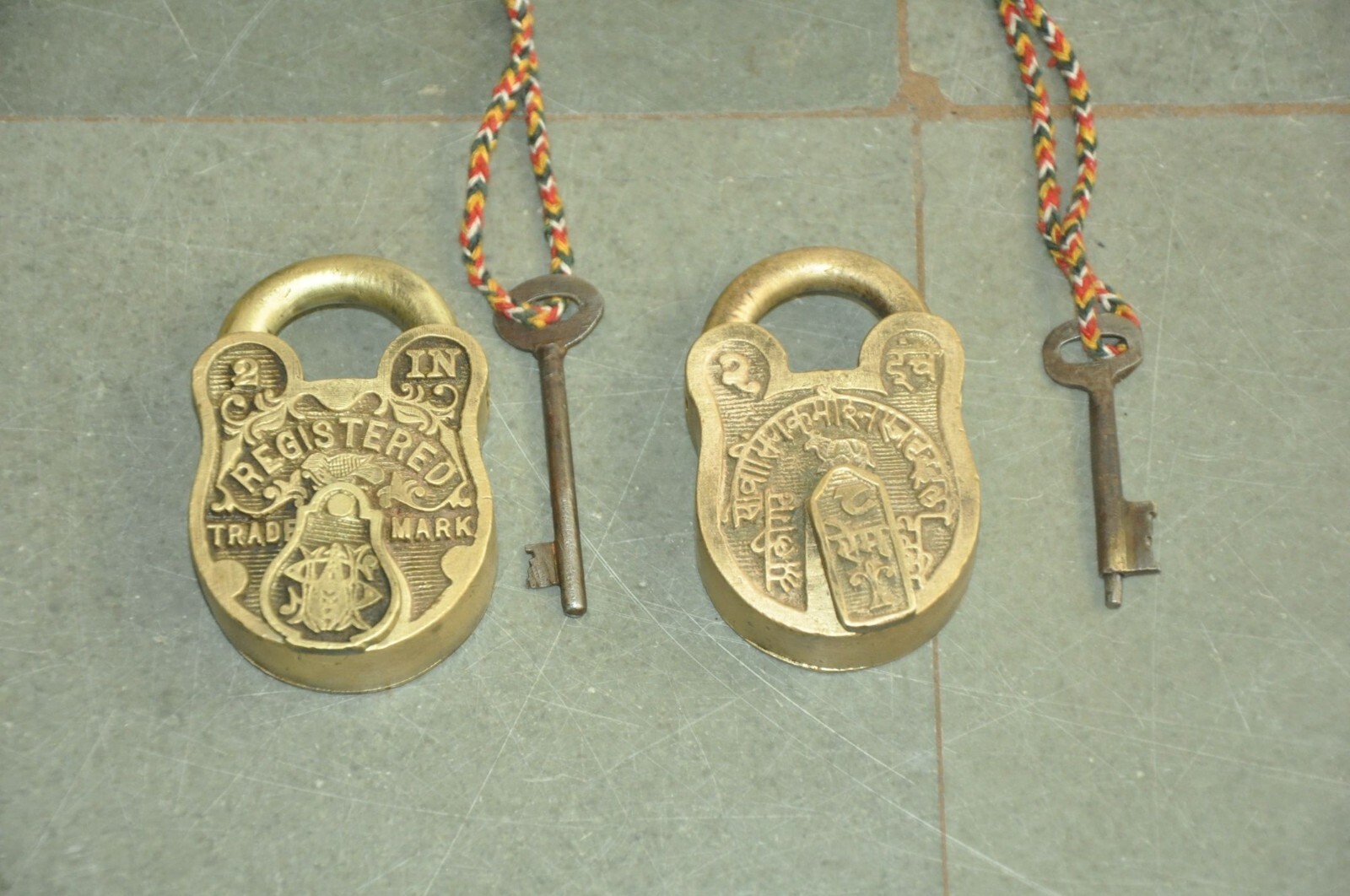2 Pc Vintage Solid Bird & Lines Engraved Handcrafted Brass Padlocks