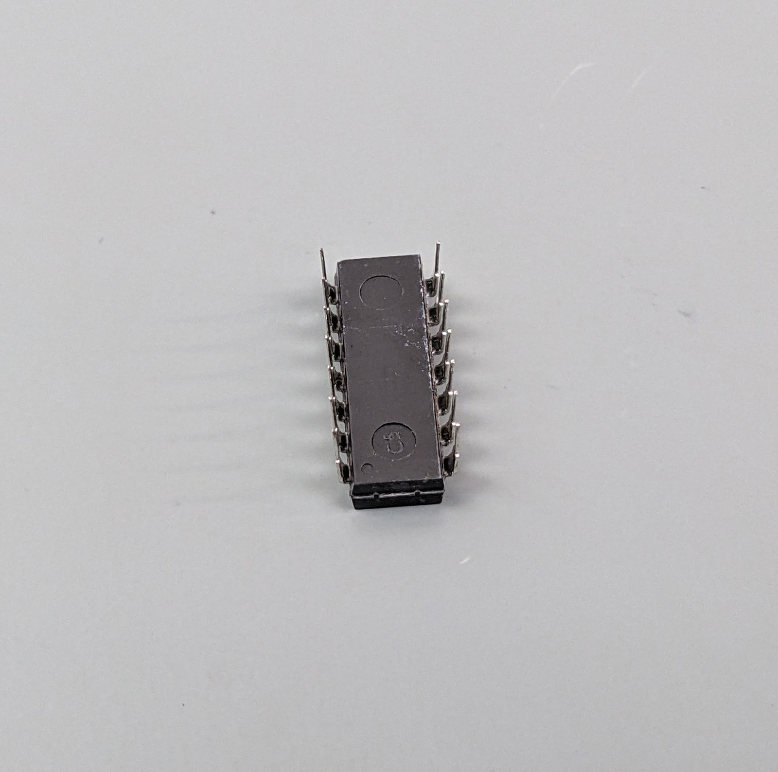 (4) DM7490 Decade Counter ICs, div by 2, by 5