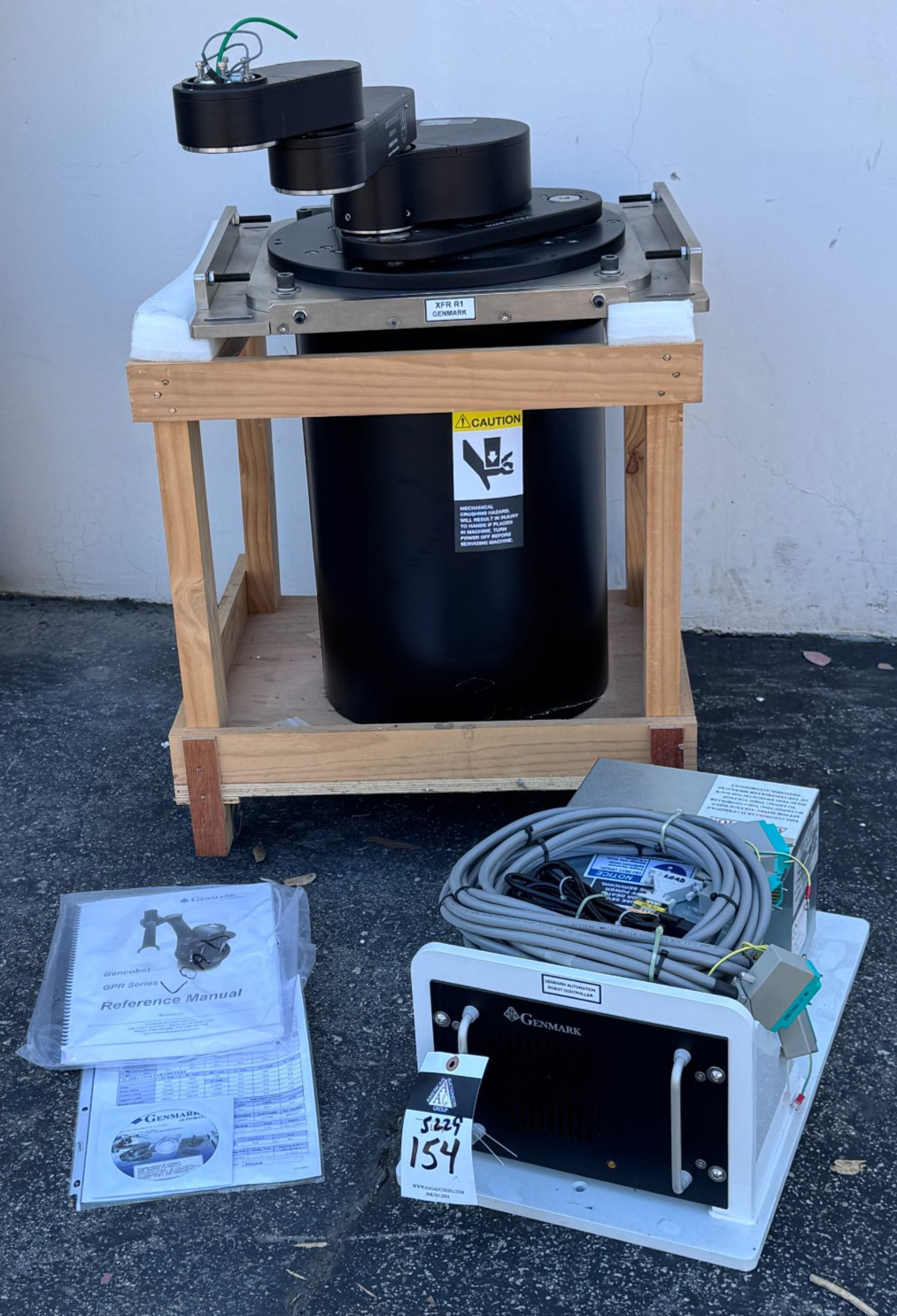 Genmark GB8-MT Gencobot 8/3L Wafer Transfer Robot Arm w/ 9800106841 Controller