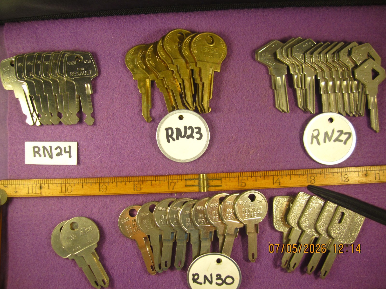 48 PC NEW OLD STOCK RN23, RN24, RN30, RN27, UNCUT  KEY BLANKS  ILCO, CURTIS NICK