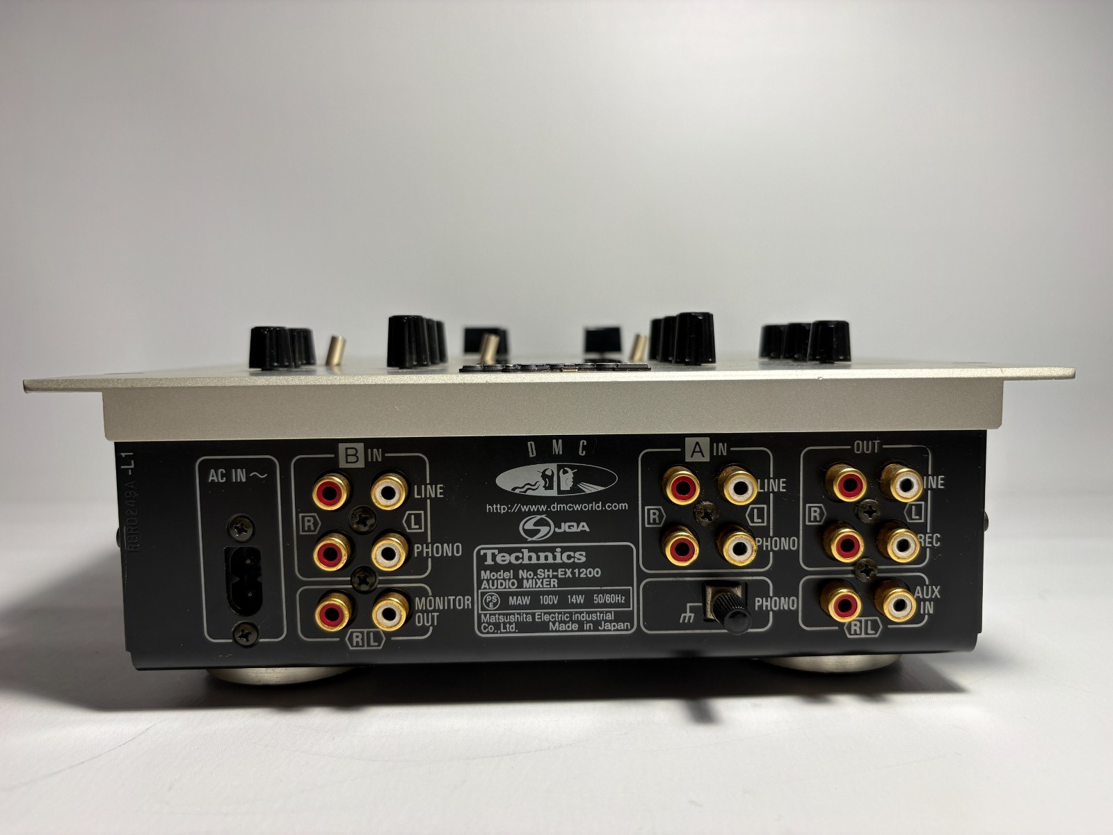 Technics SH-EX1200 Silver DJ Mixer 2 Channel DMC Scratch Battle