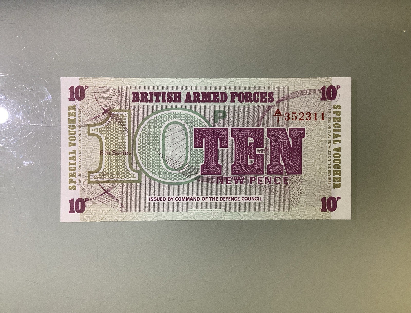United Kingdom UK Great Britain British Armed Forces 10 New Pence 1972 UNC