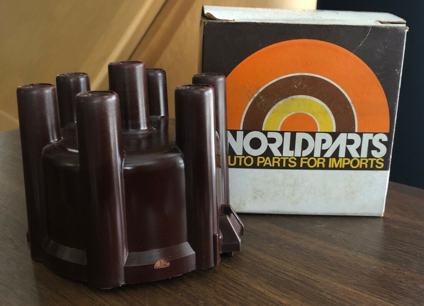 VTG WORLDPARTS Auto parts for Imports 6 Cyl Distributor Cap W32-152 2 W Germany