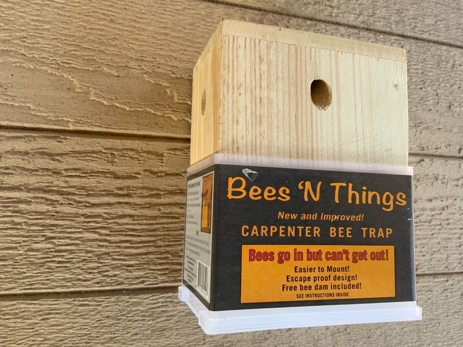 Bees N Things Outdoor Carpenter Bee Hanging Trap with 15 ft. Coverage