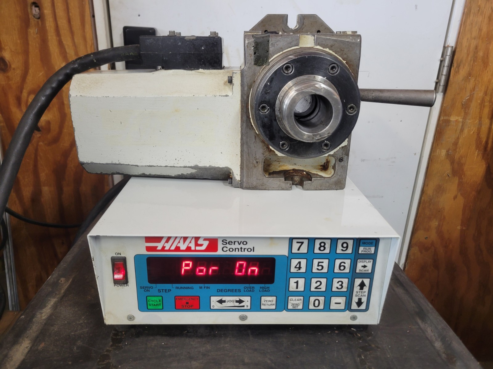 HAAS 5C COLLET 4TH AXIS ROTARY INDEXER W/ SERVO BOX 17 PIN
