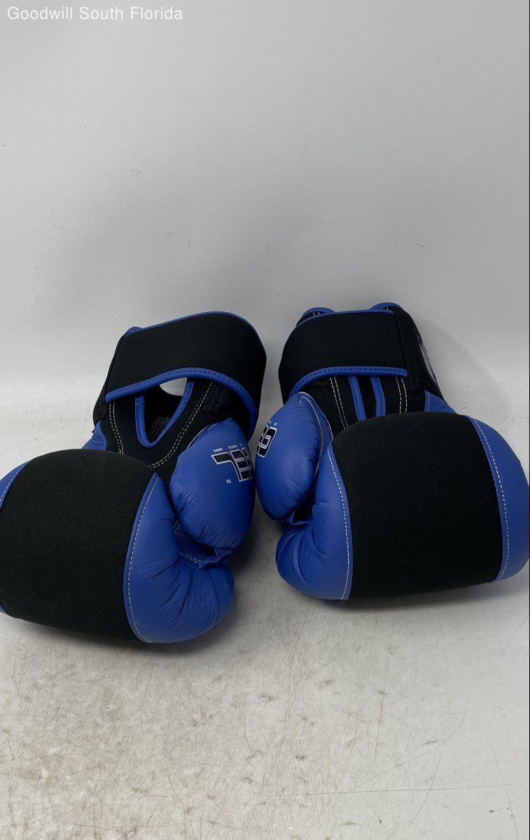Title Blue Black Adjustable Strap Sporting Equipment Boxing Gloves Pair
