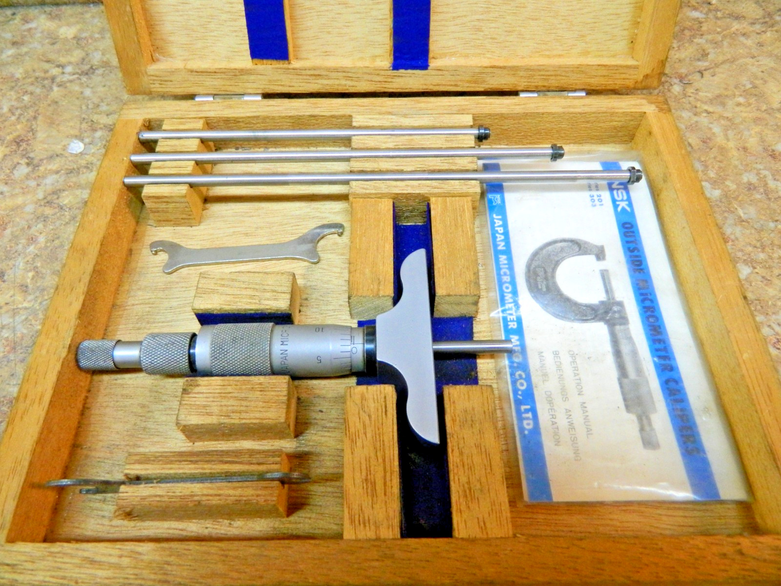 NSK  711-407  0-4" DEPTH MICROMETER .001"