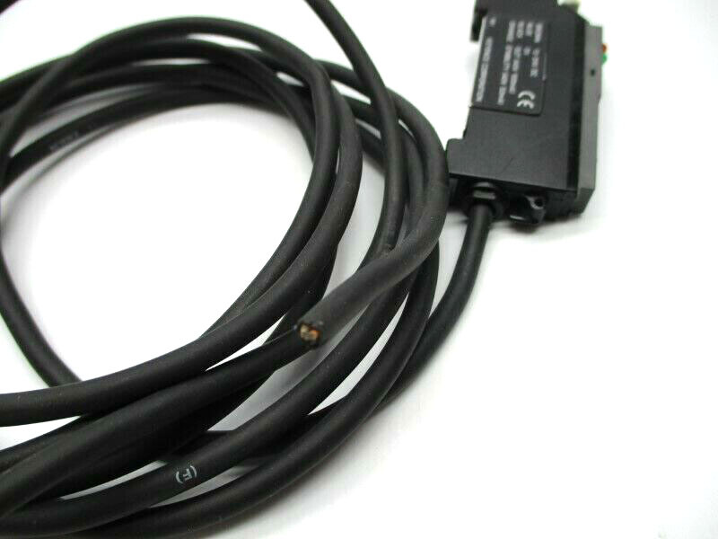 KEYENCE FS-M1P Fiber Sensor New #