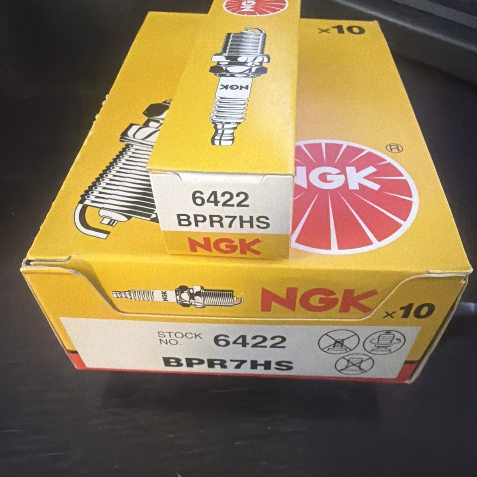SET OF 10 Genuine OEM NGK BPR7HS (6422) Spark Plug