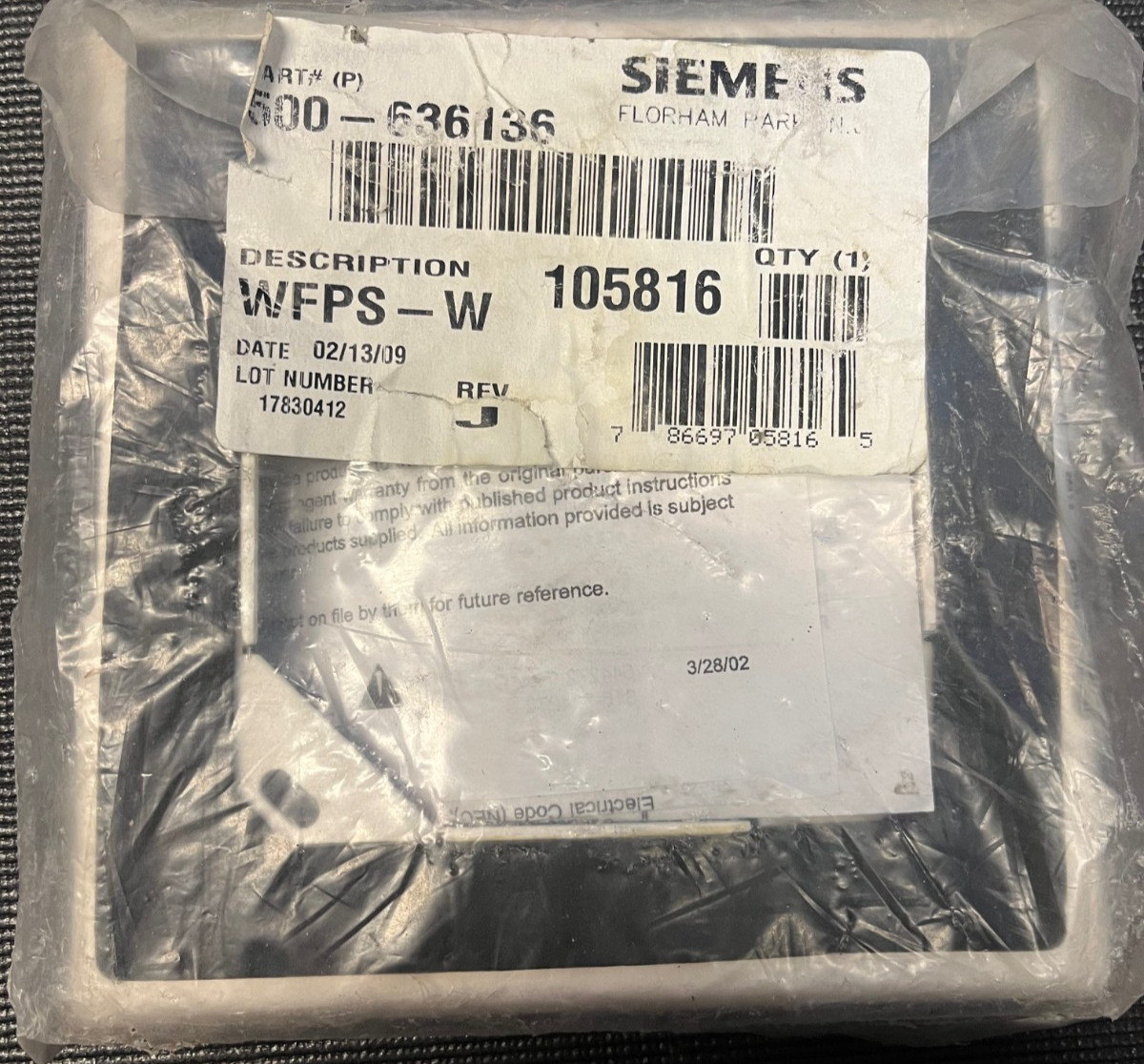 Siemens Flush Surface Plate White WFPS‑W 500-636136 Weatherproof  NEW