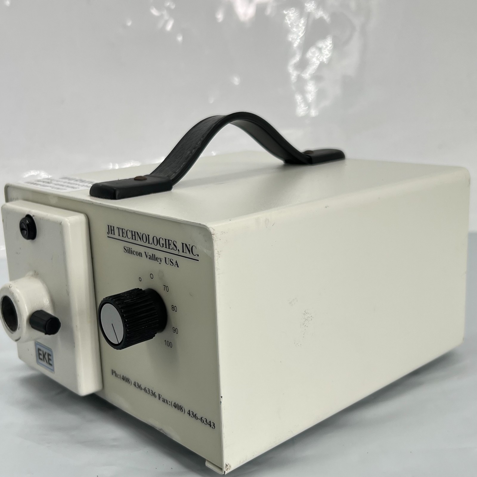 JH Technologies 20500/26 Fiber Optic Light Source Illuminator EKE Lamp, 150W