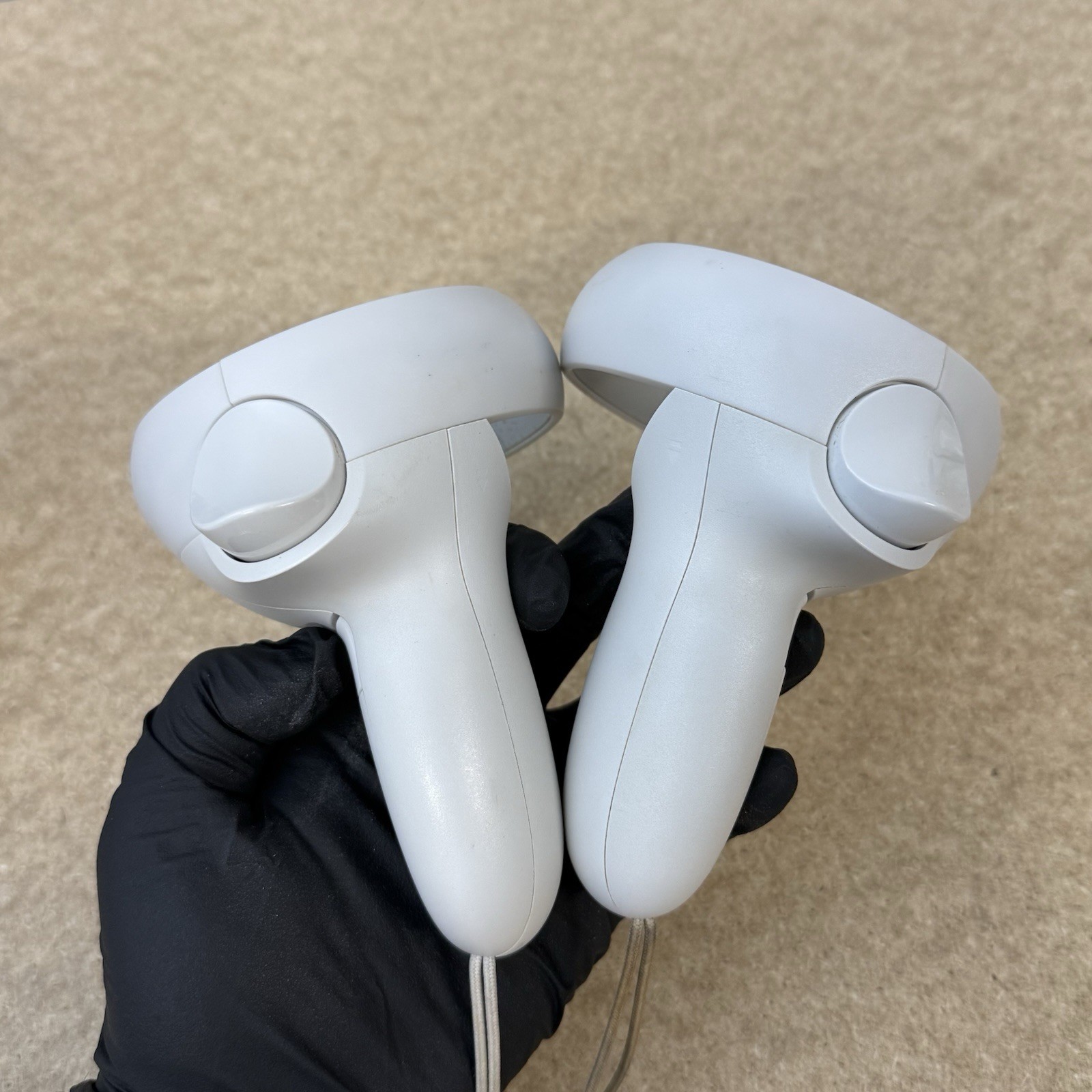 Oculus Quest 2 VR Headset 128GB w/ Controllers / Regular Strap - Tested Works