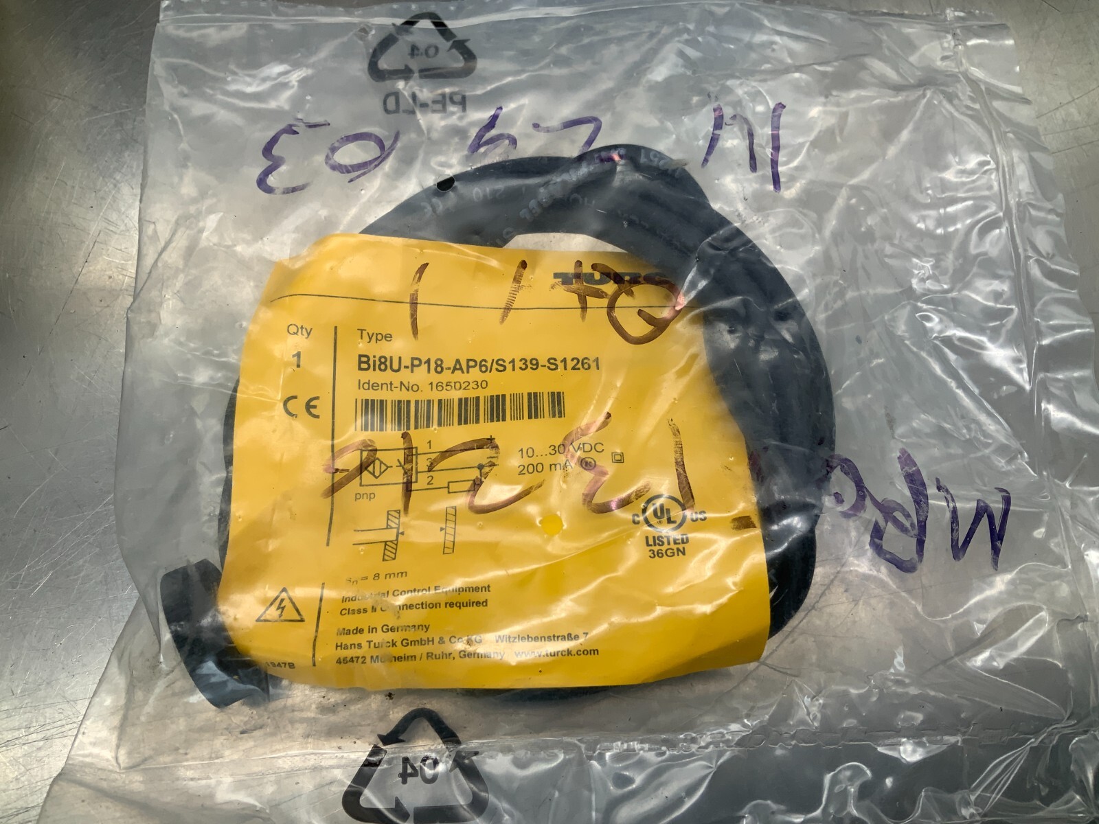 Turck Bi8U-P18-AP6/S139-S1261 Inductive Sensor