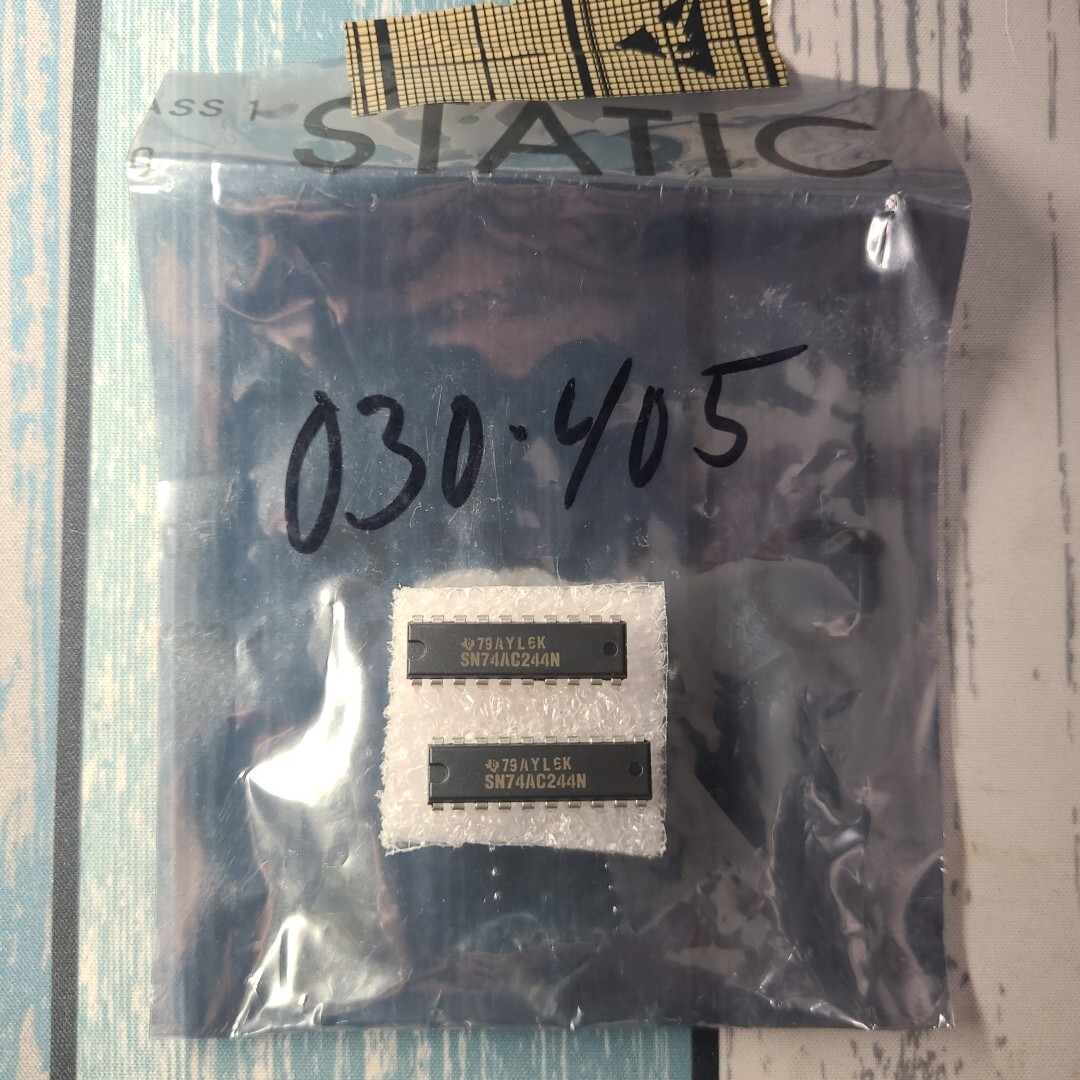Texas Instruments SN74AC244N Octal Buffer & Line Driver 20 Pin DIP Chip x 2 Pcs