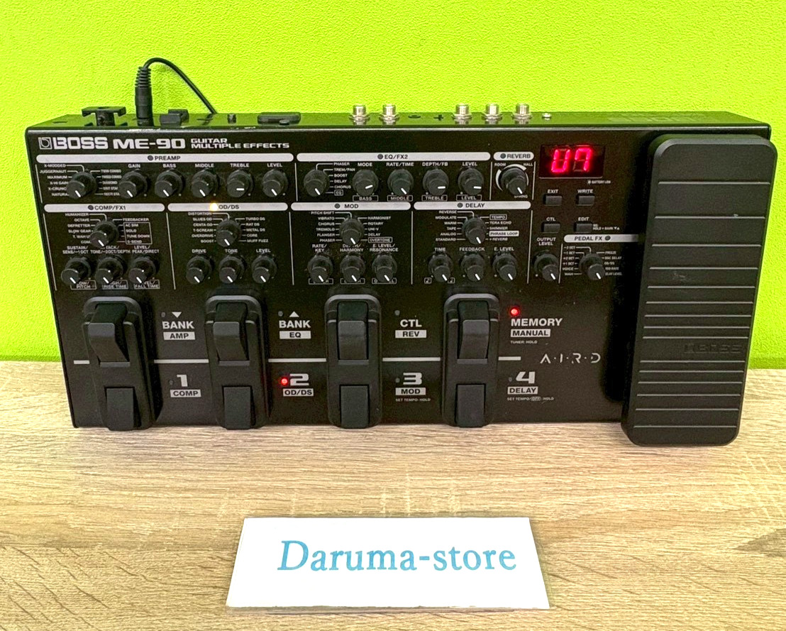 Boss ME-90 Guitar Multi-Effects Processor Effects Pedal Used Tested