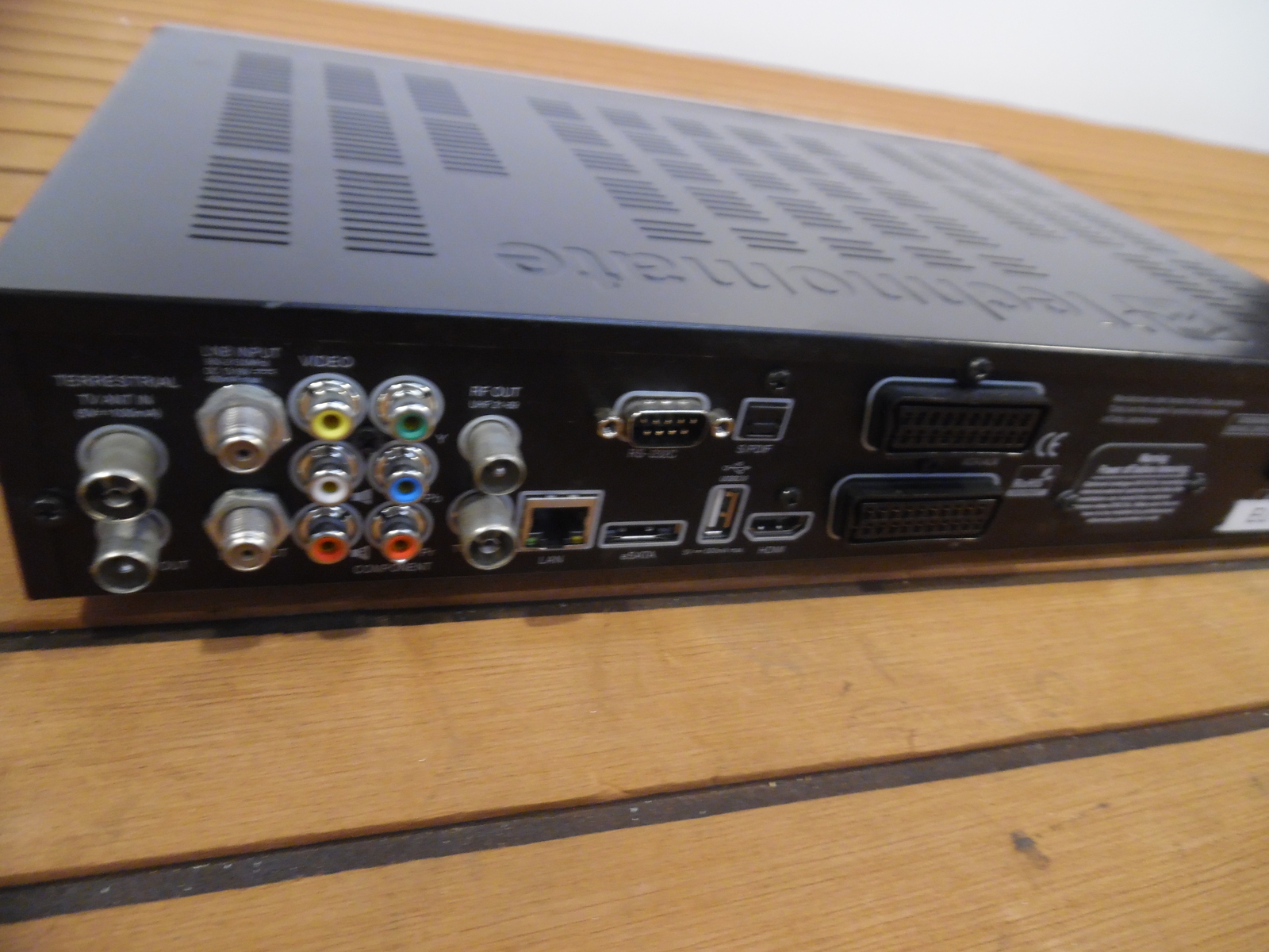 Technomate TM-6902 HD-T2 Super USB PVR Satellite / Terrestrial HD Receiver EU