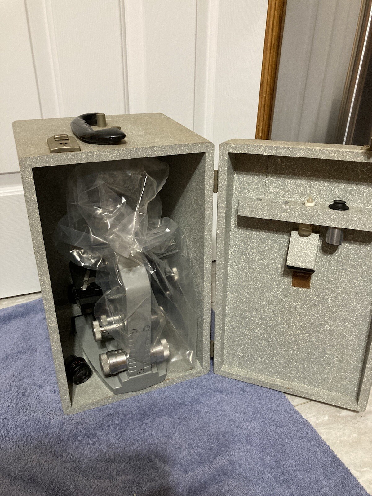 American Optical Spencer Microscope In Original Box With Eyepieces