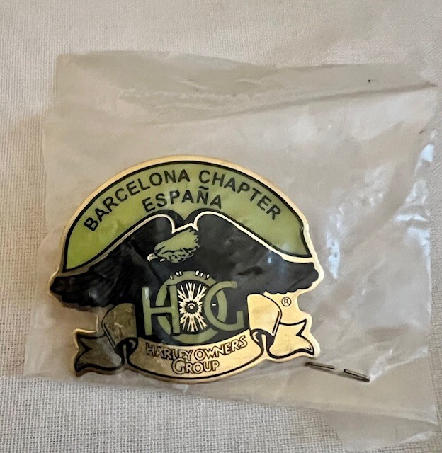 SALE!!! HARLEY DAVIDSON - PIN - BARCELONA CHAPTER, ESPANA, BRAND NEW, OLD STOCK