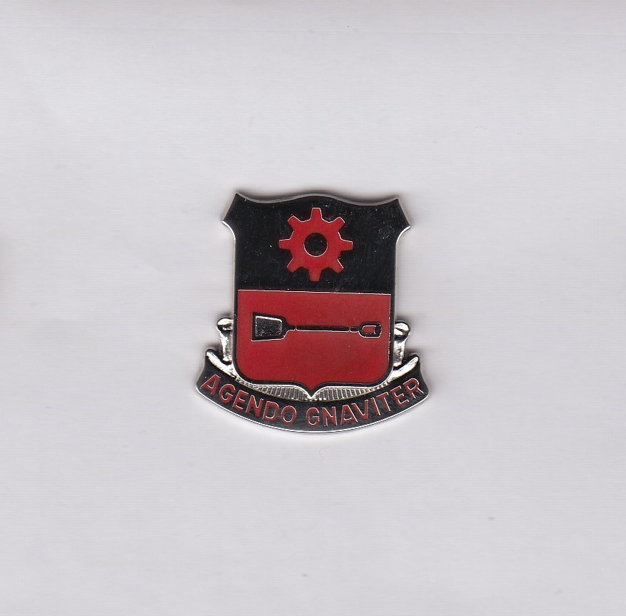 US Army 577th Engineer Battalion DUI crest c/b clutchback badge V-21