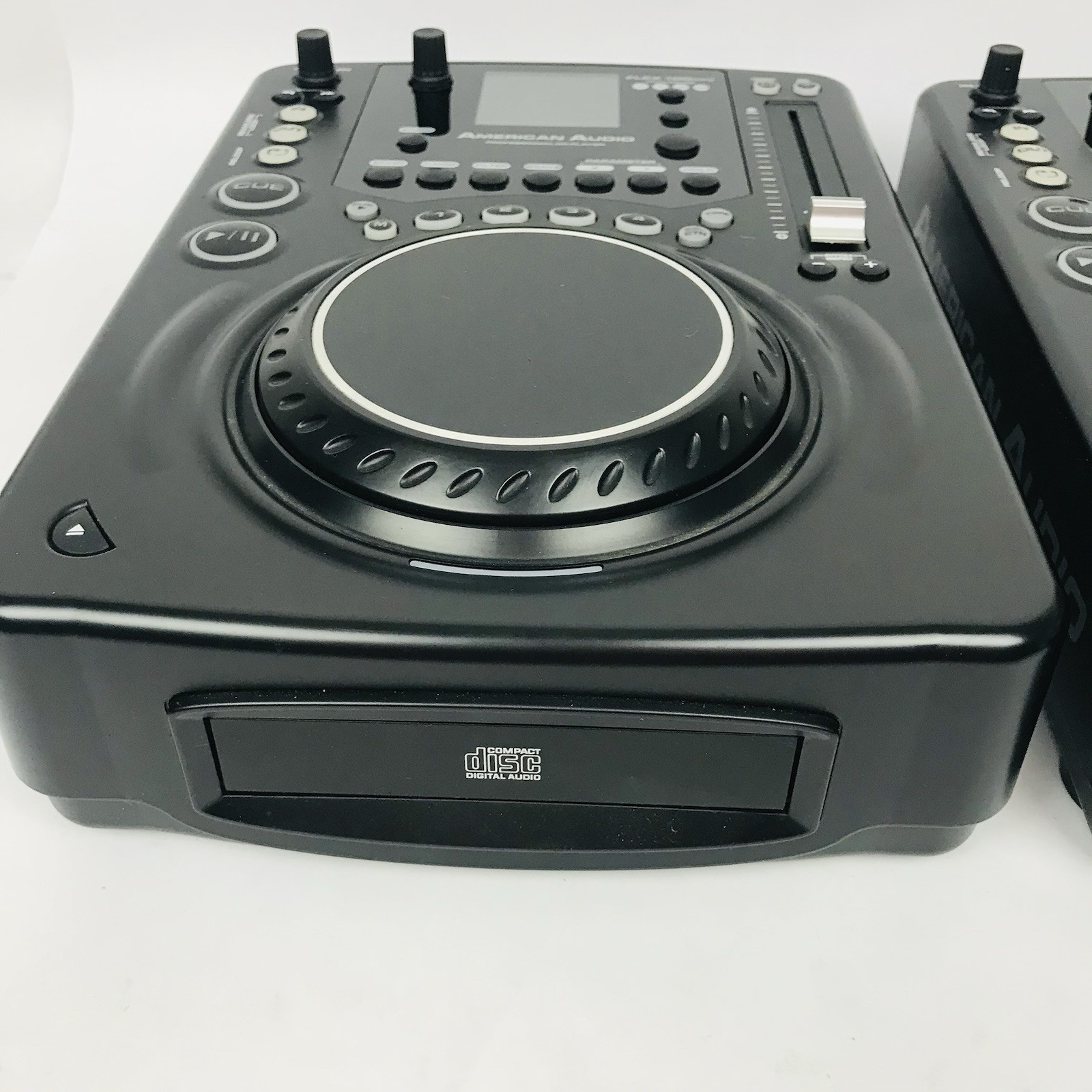American Audio Q-D6 PreAmp Mixer W/ 2 Flex 100 MP3 CD Player, Rolling Case