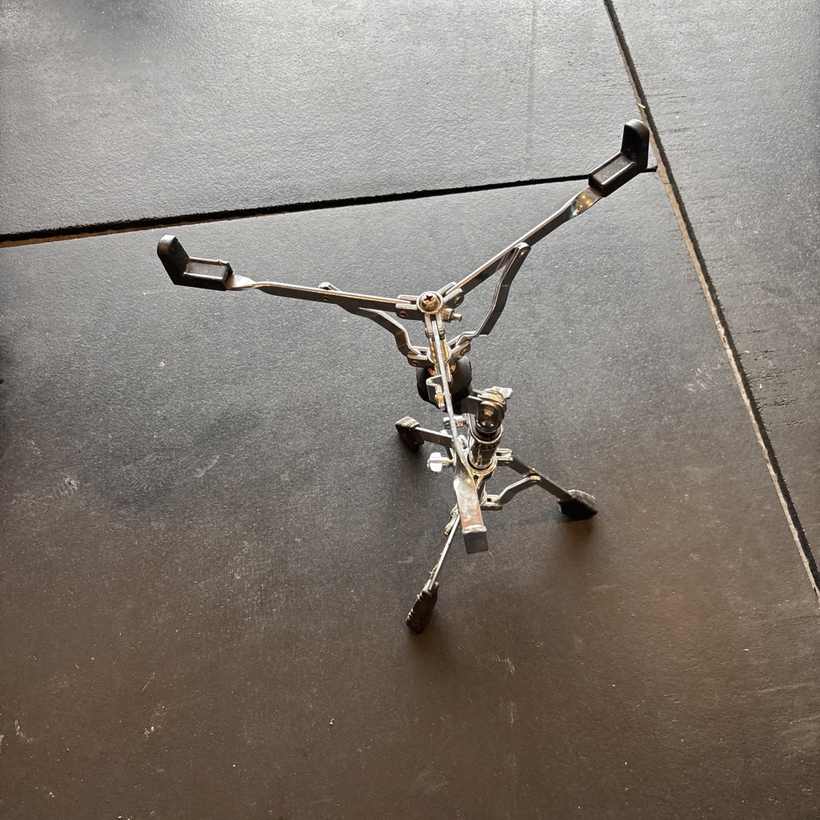 TAMA Stage Master SNARE DRUM STAND, VINTAGE