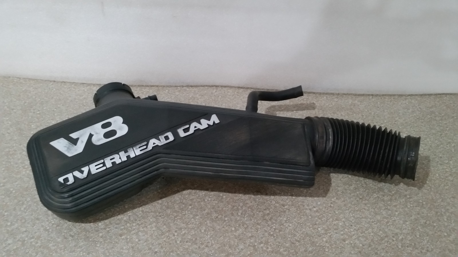 1991-1994 Lincoln Town Car 4.6L Air Cleaner Intake Hose Assy OEM F1AE-9R504-BH