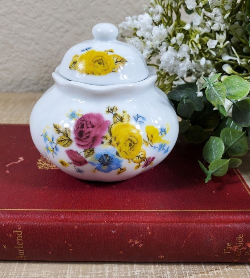 Small Flowered Trinket/Jar/Sugar bowl with Lid